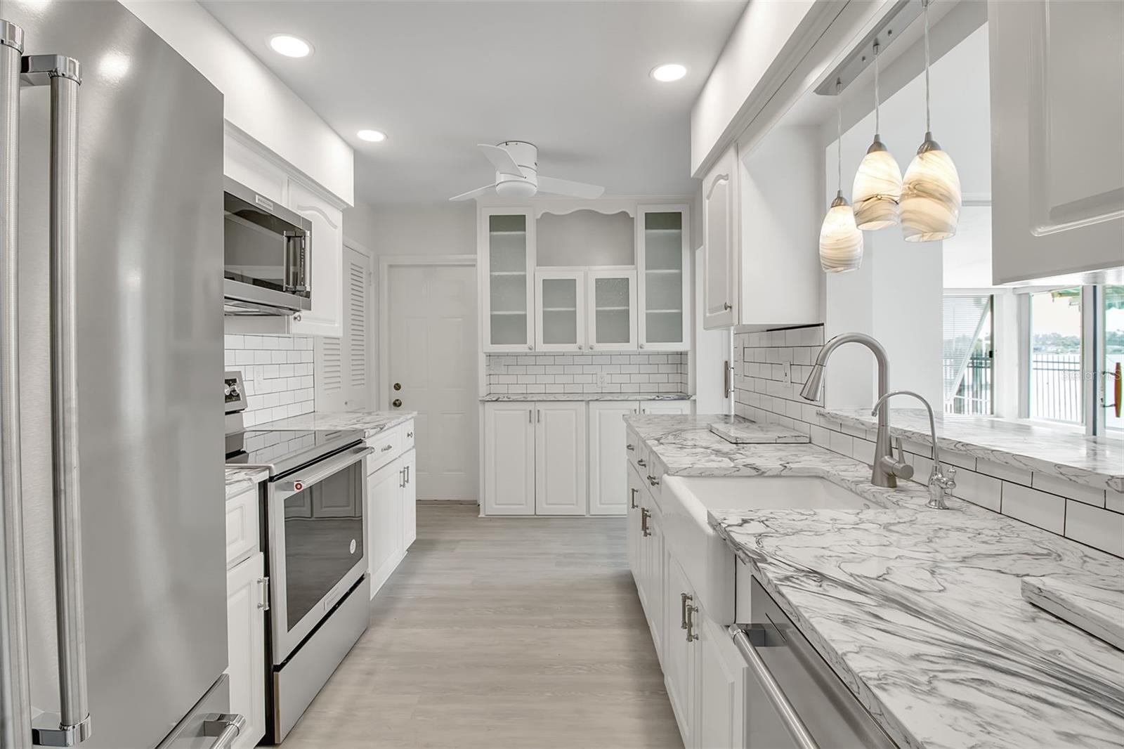 922 CASEY COVE DR — photo 5