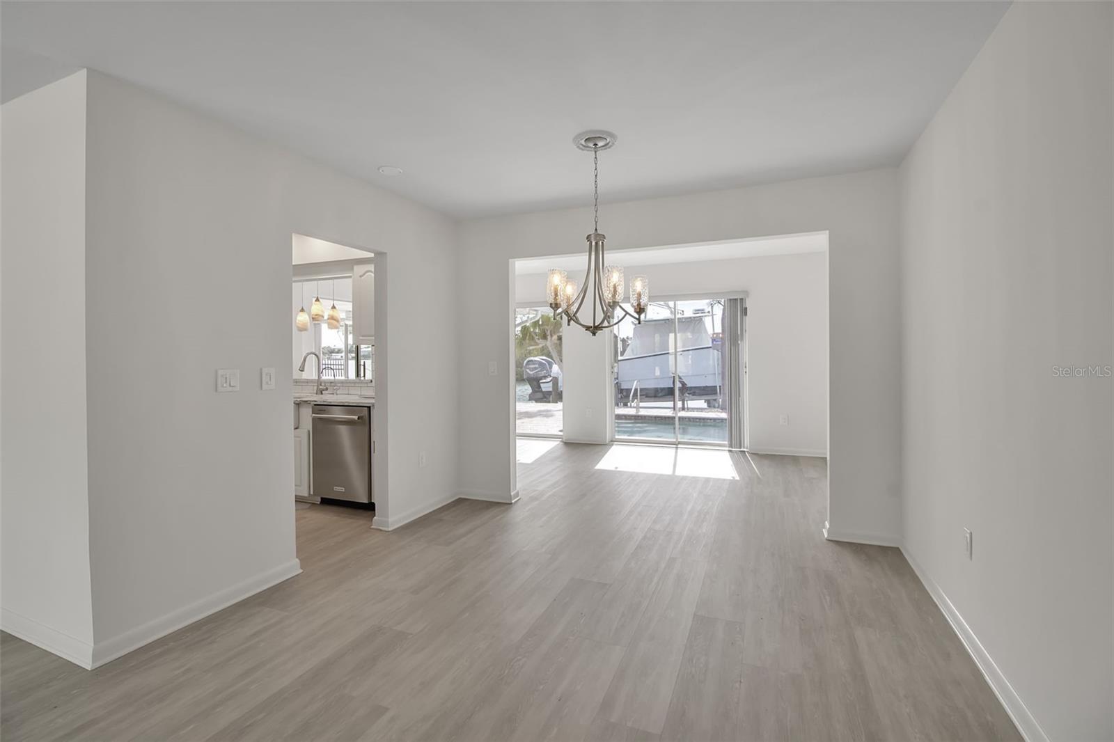 922 CASEY COVE DR — photo 18