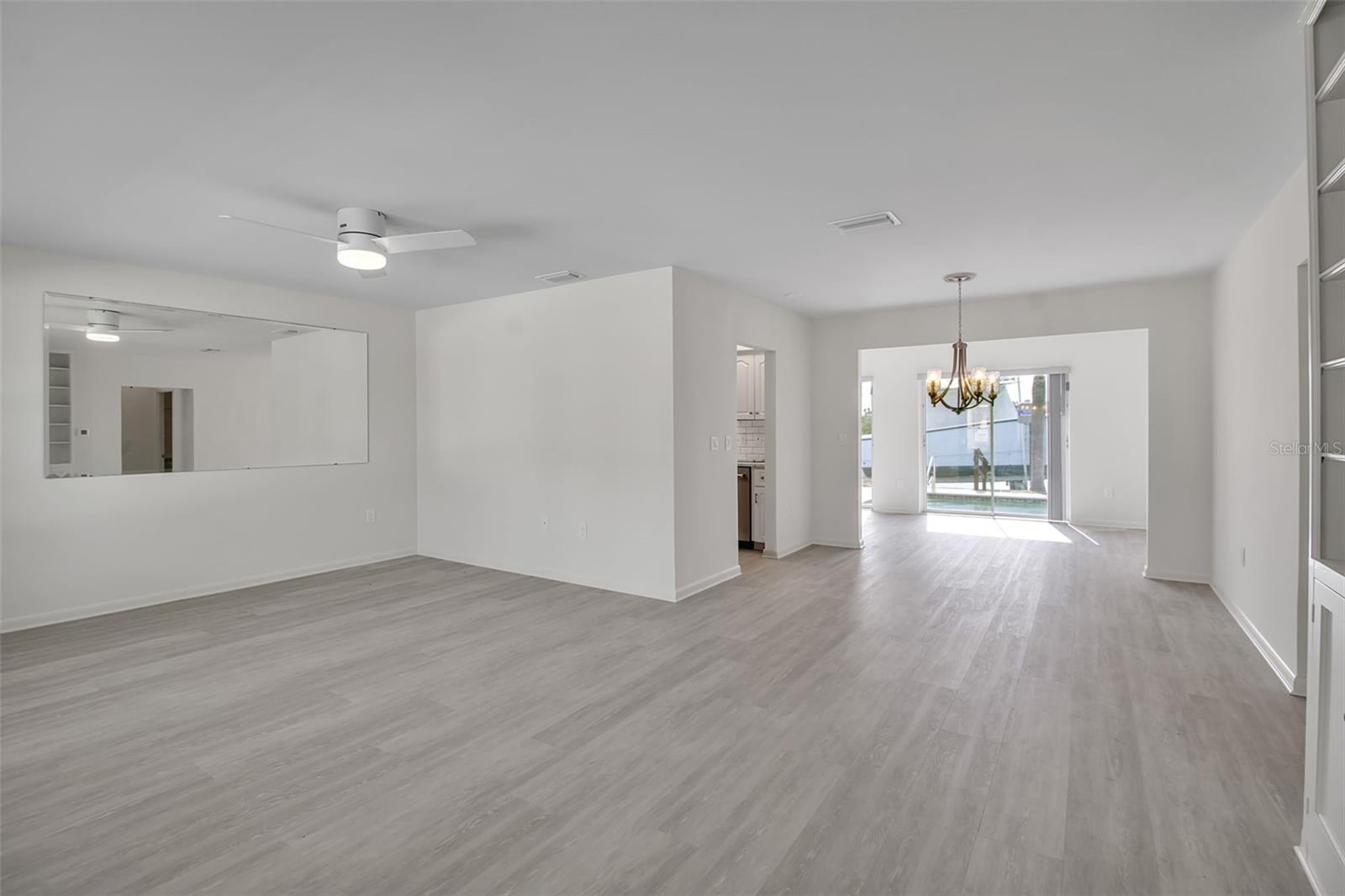 922 CASEY COVE DR — photo 37