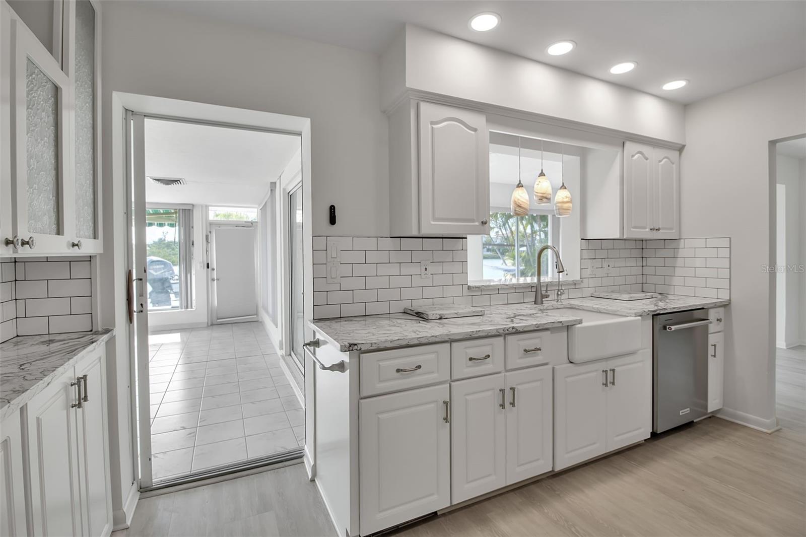 922 CASEY COVE DR — photo 9