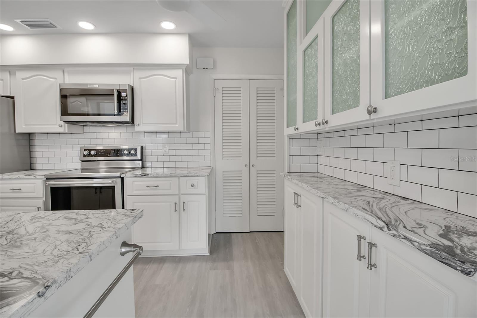 922 CASEY COVE DR — photo 31