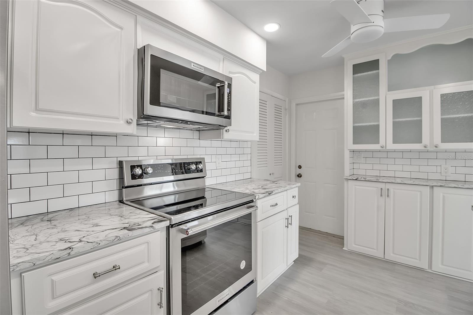 922 CASEY COVE DR — photo 17