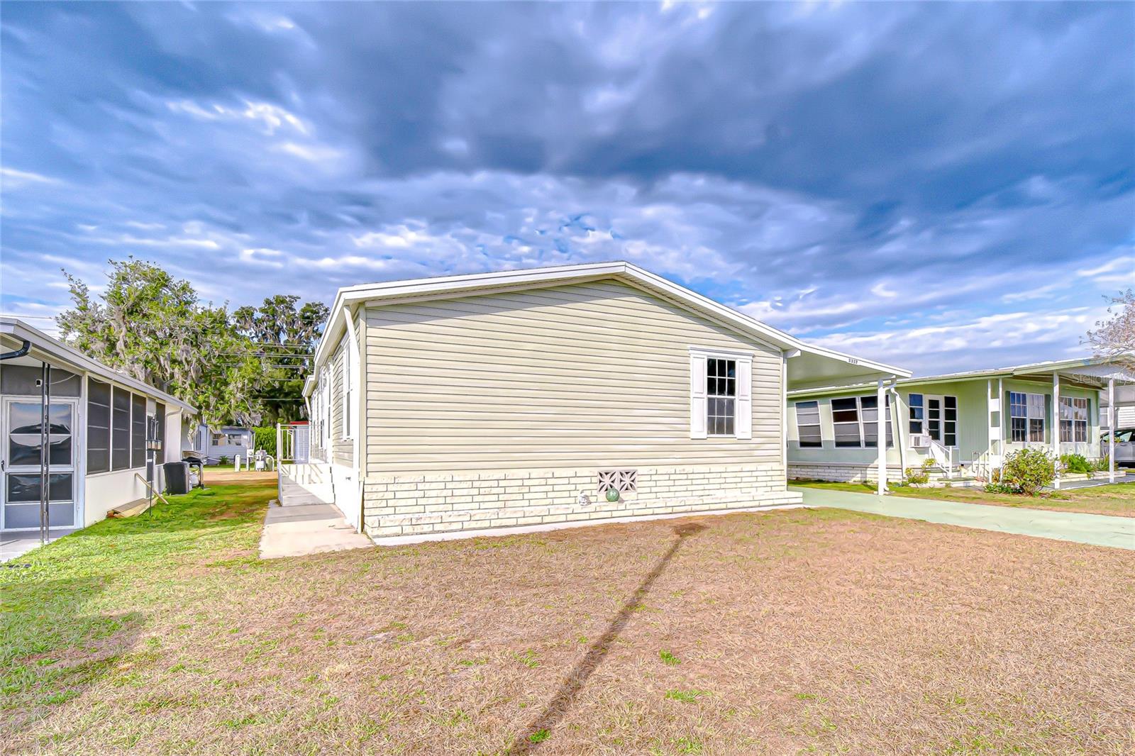 3337 DAWNS DELL — photo 44