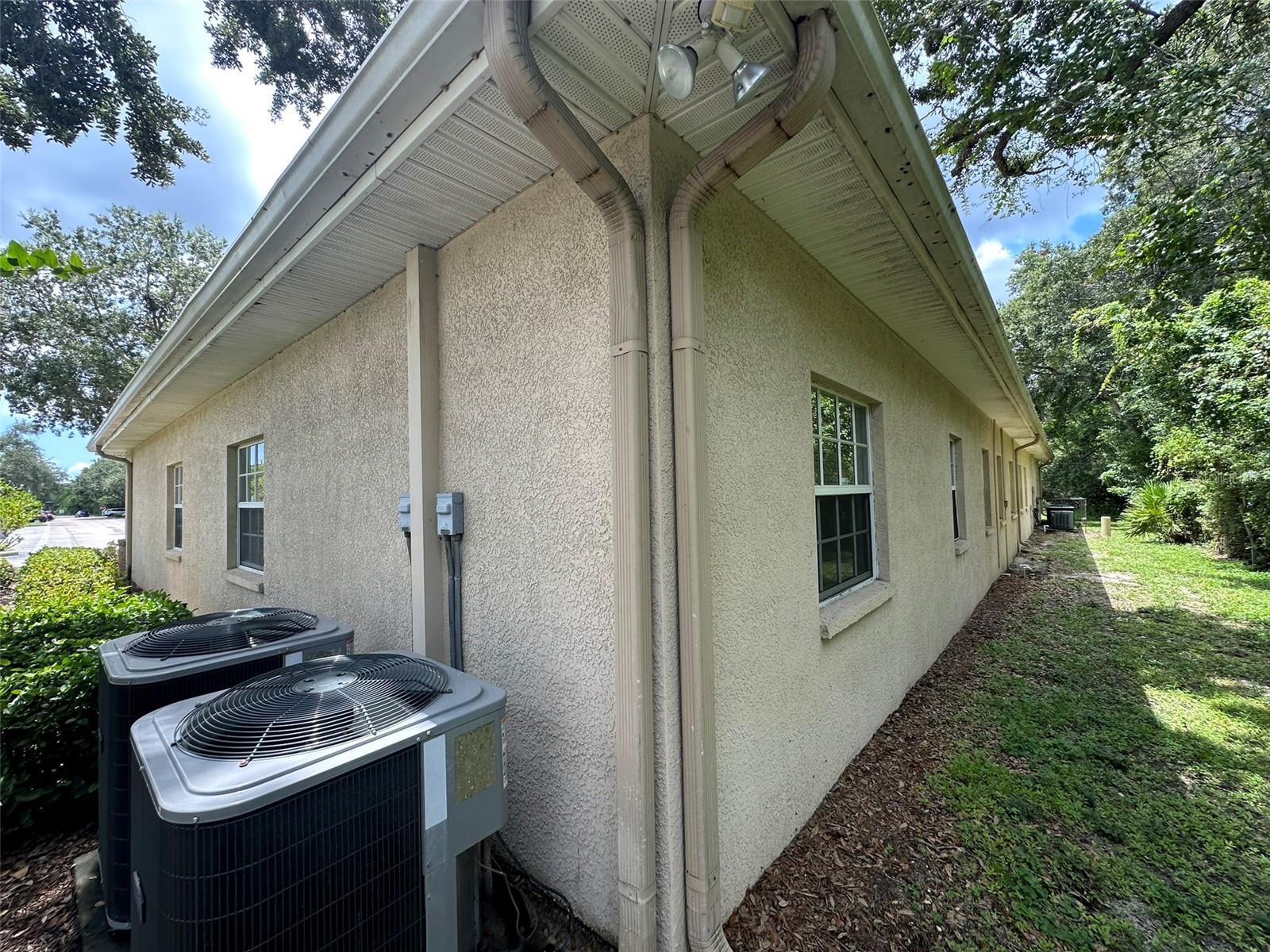 10960 SHELDON RD — photo 15