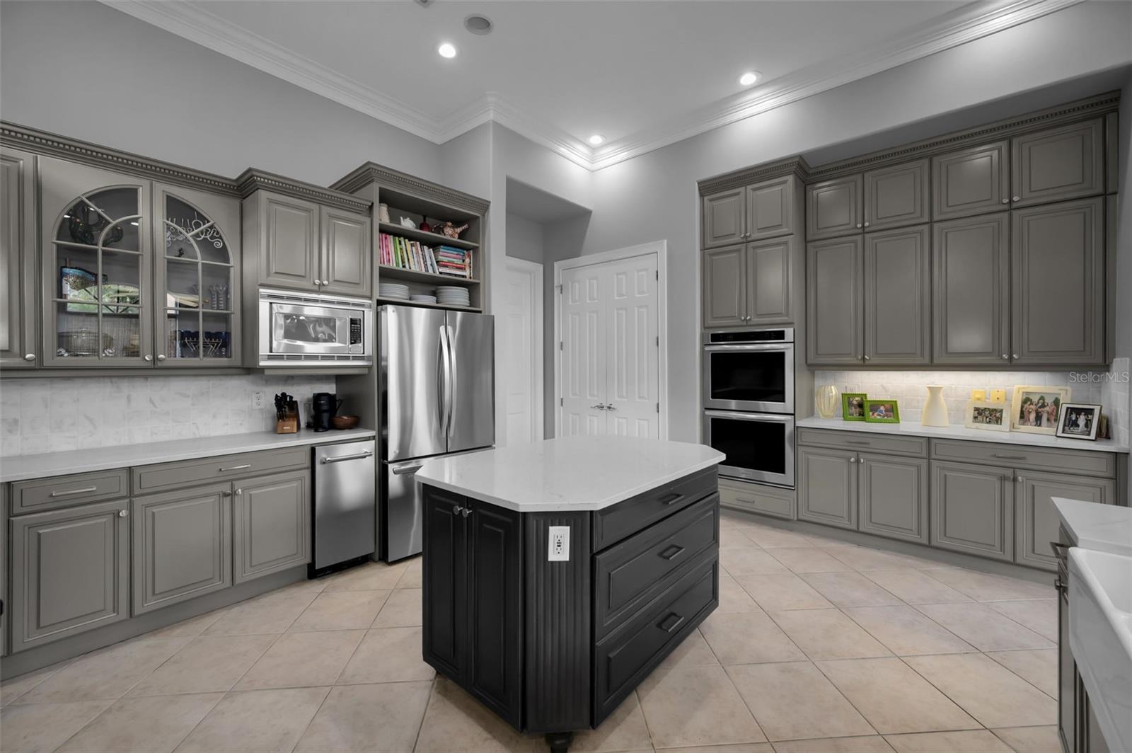 8871 SILVERTHORN RD — photo 34
