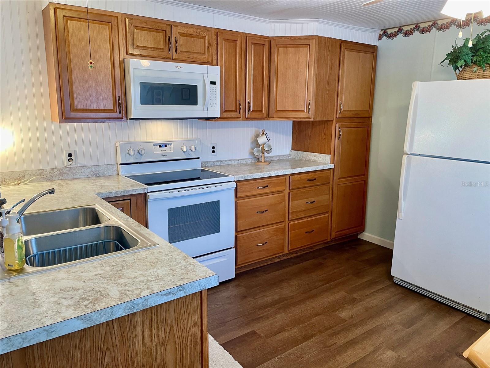 6452 FLEETWOOD CT — photo 14