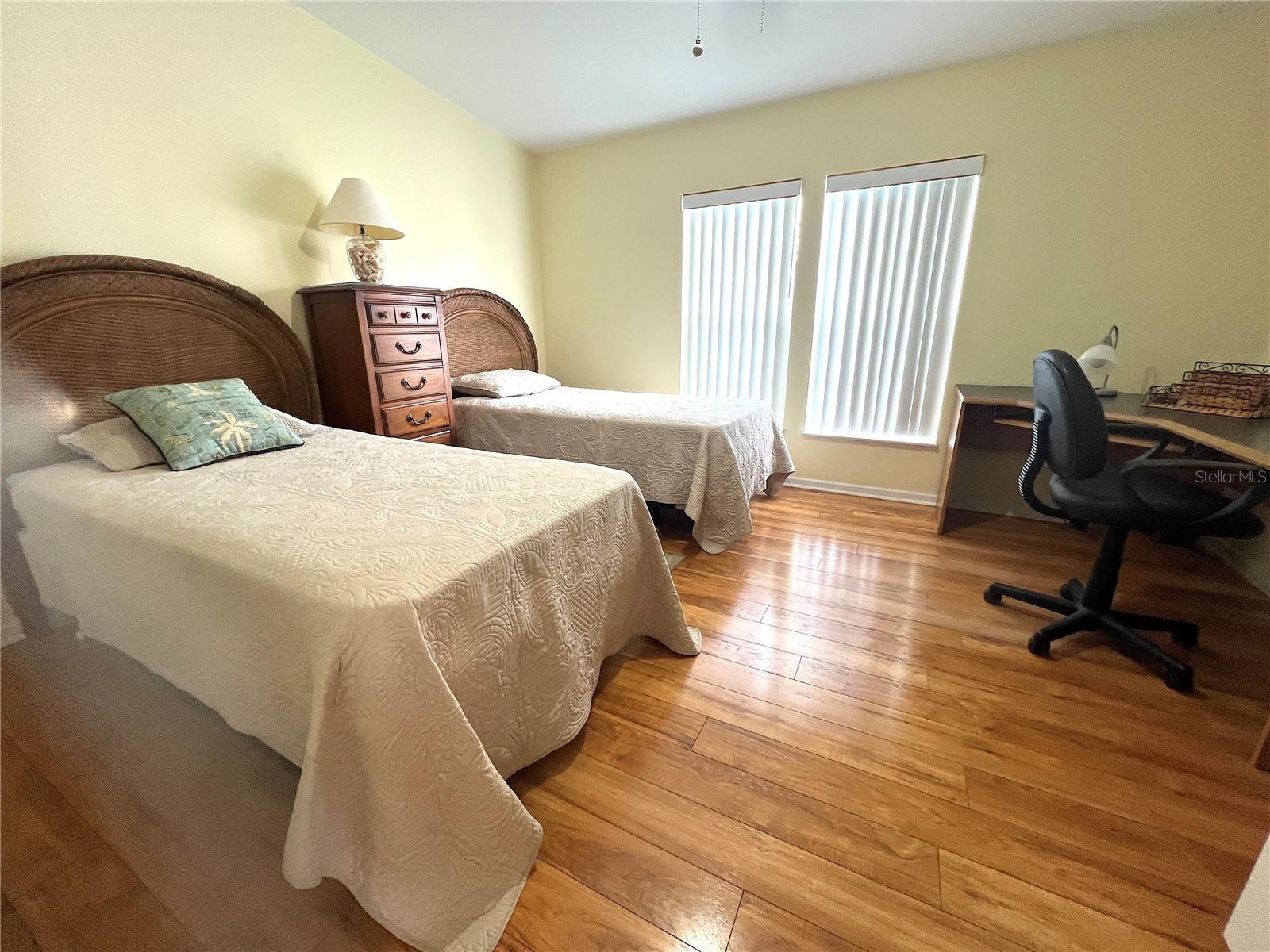 817 S GREEN CIR — photo 13