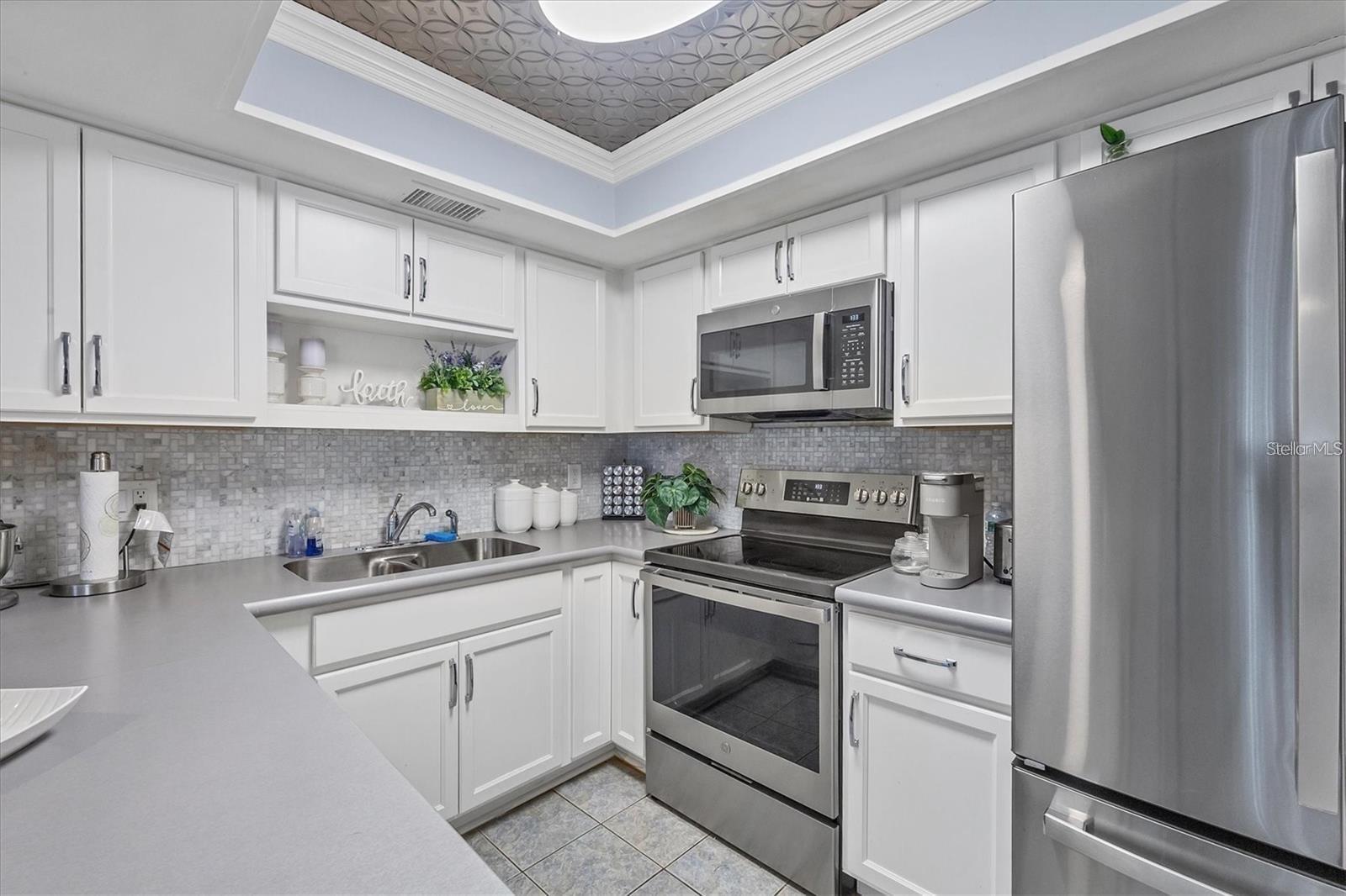 460 BASE AVE E #113 — photo 17