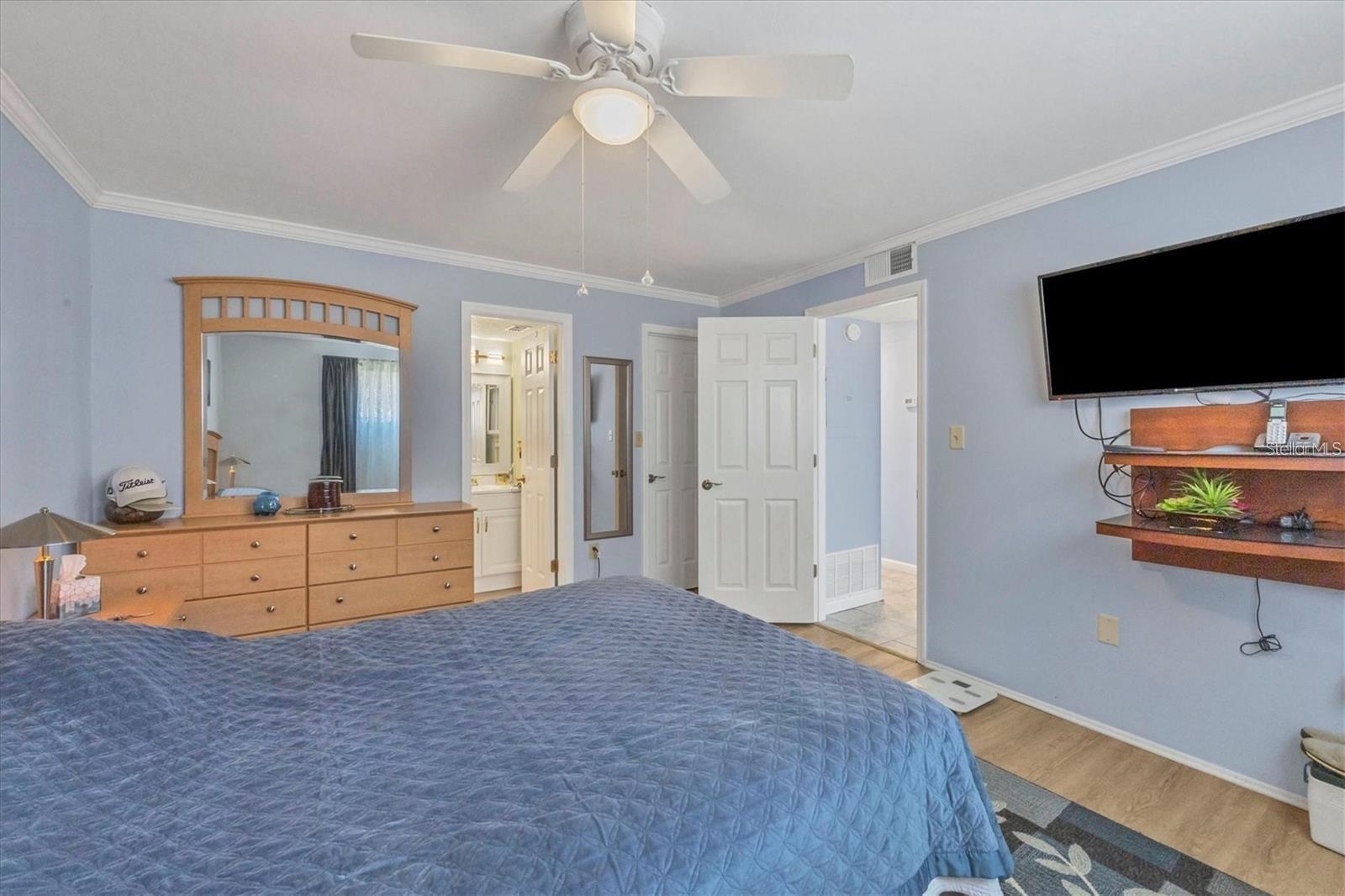 460 BASE AVE E #113 — photo 11