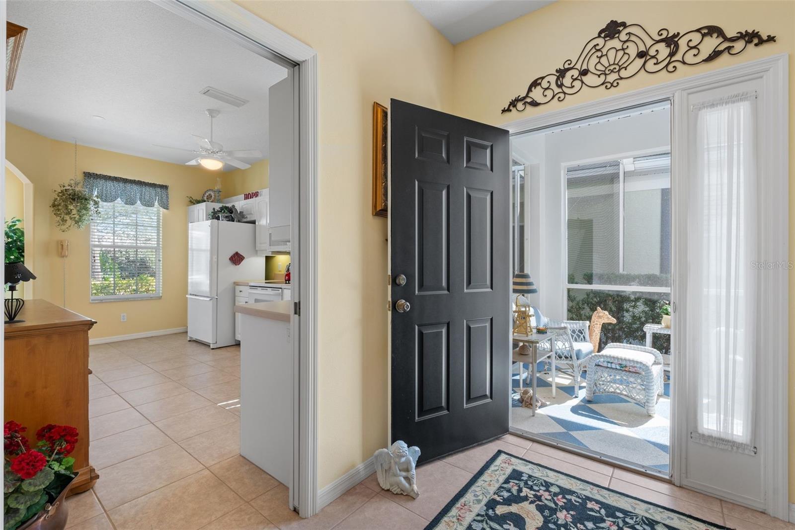 905 BARCLAY CT — photo 13