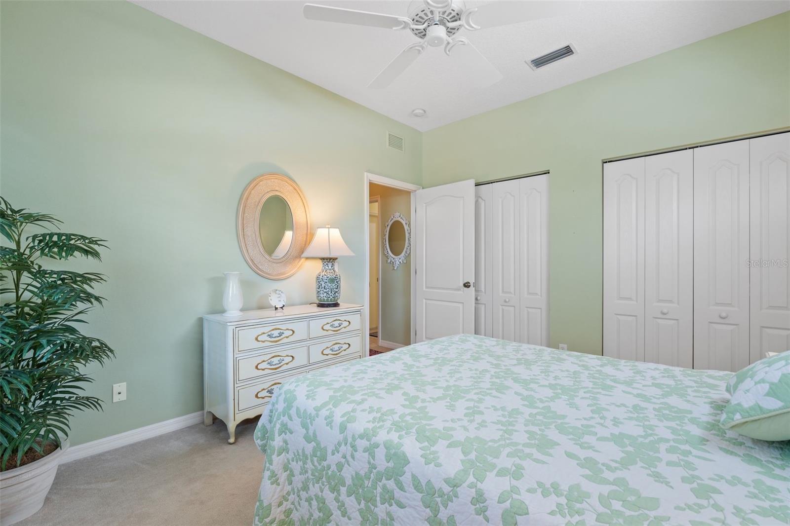 905 BARCLAY CT — photo 29