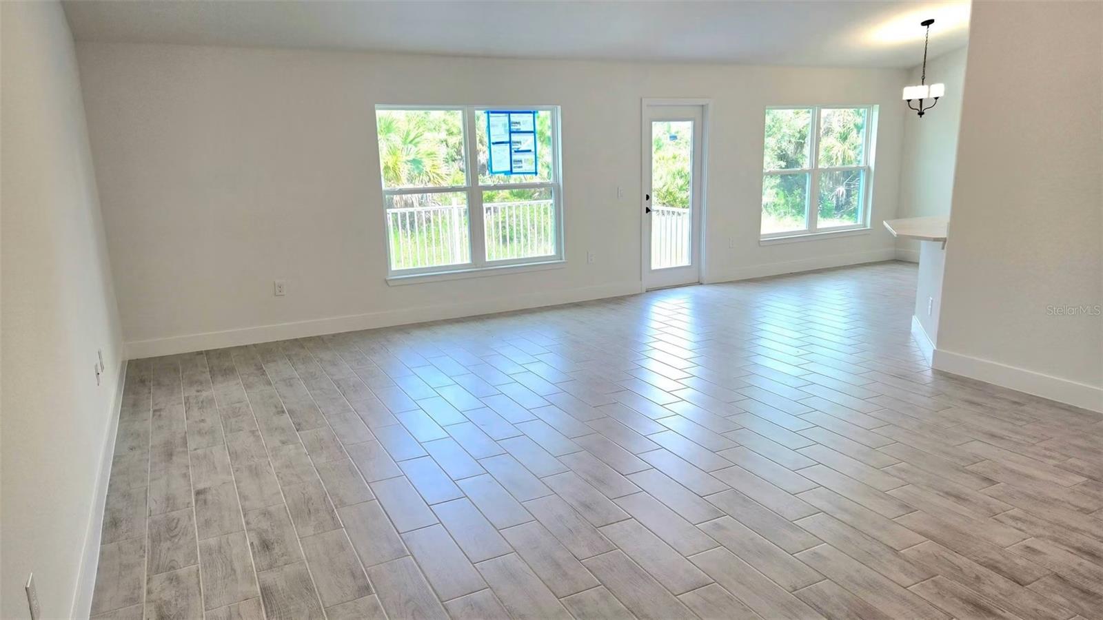 2239 N BISCAYNE DR — photo 6