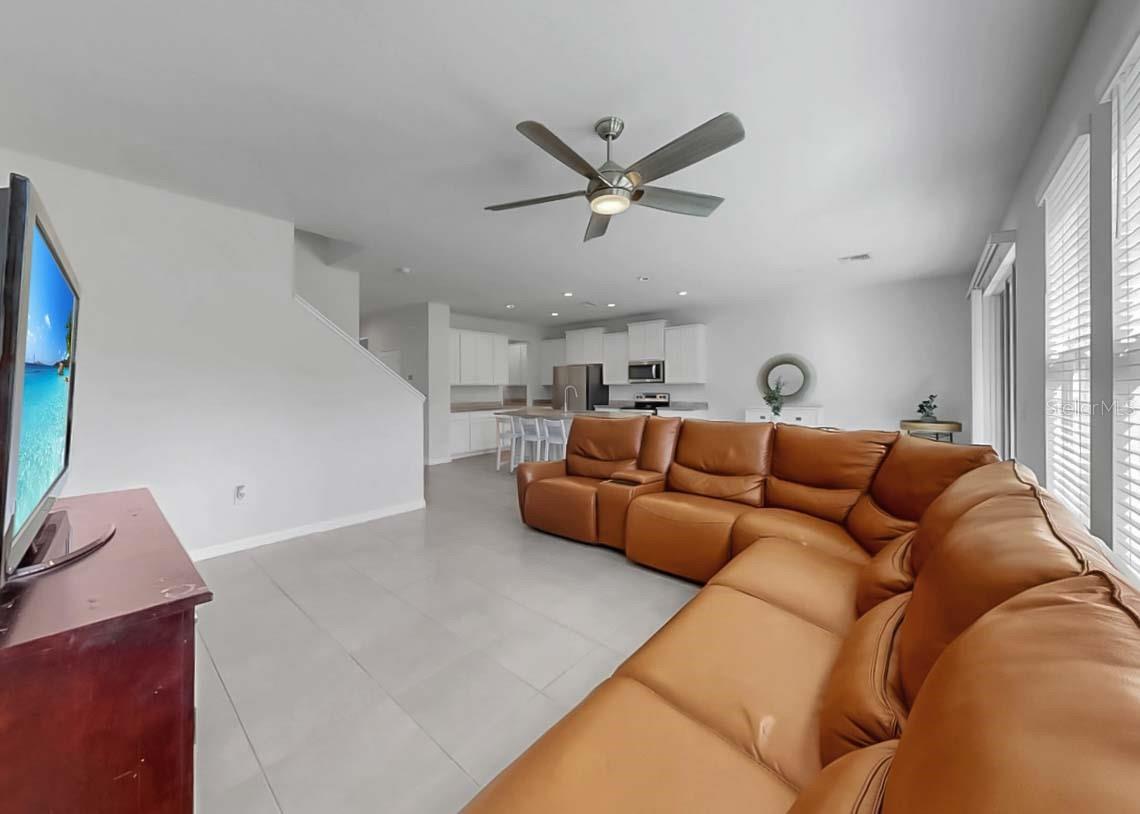 16454 WOODSIDE GLN — photo 24