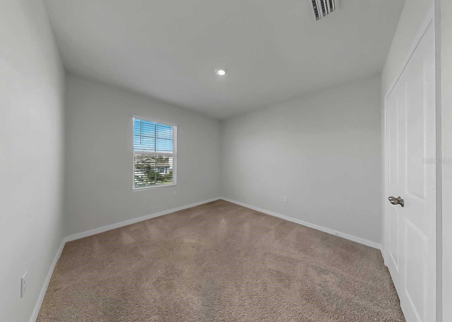 16454 WOODSIDE GLN — photo 41