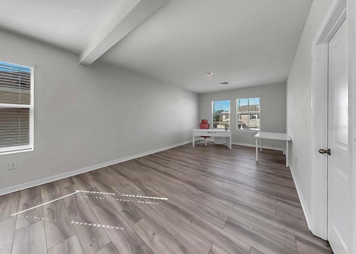 16454 WOODSIDE GLN — photo 29