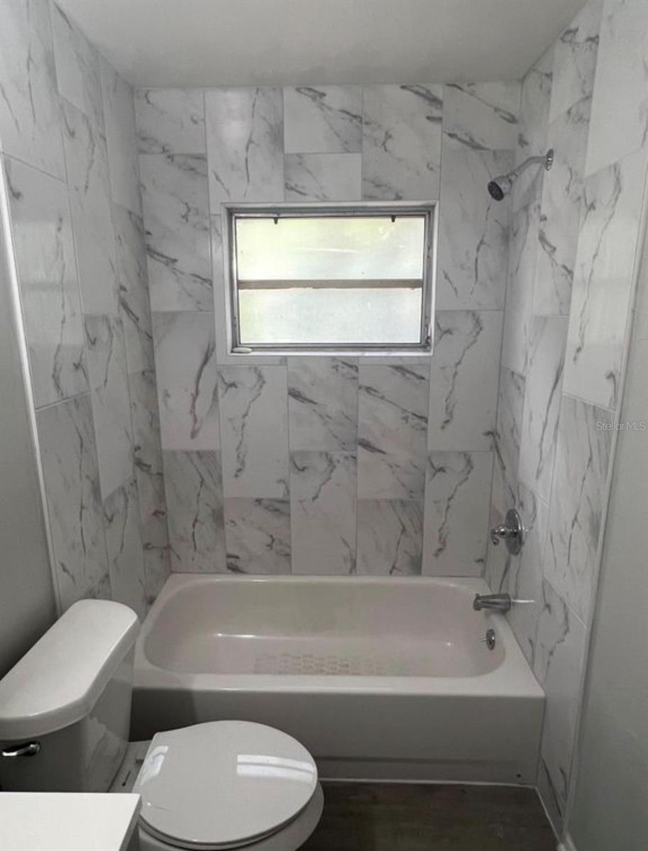 1601 E MARKS DR — photo 18