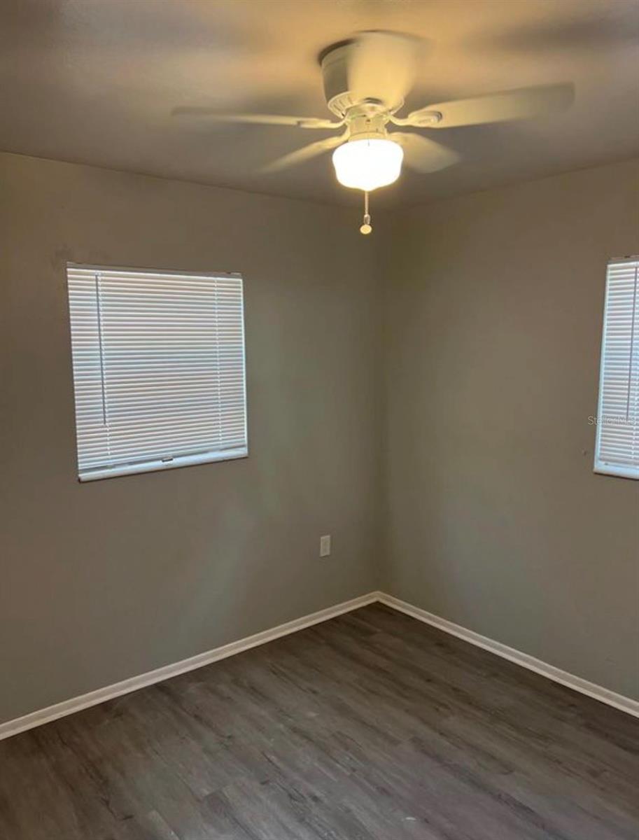 1601 E MARKS DR — photo 10