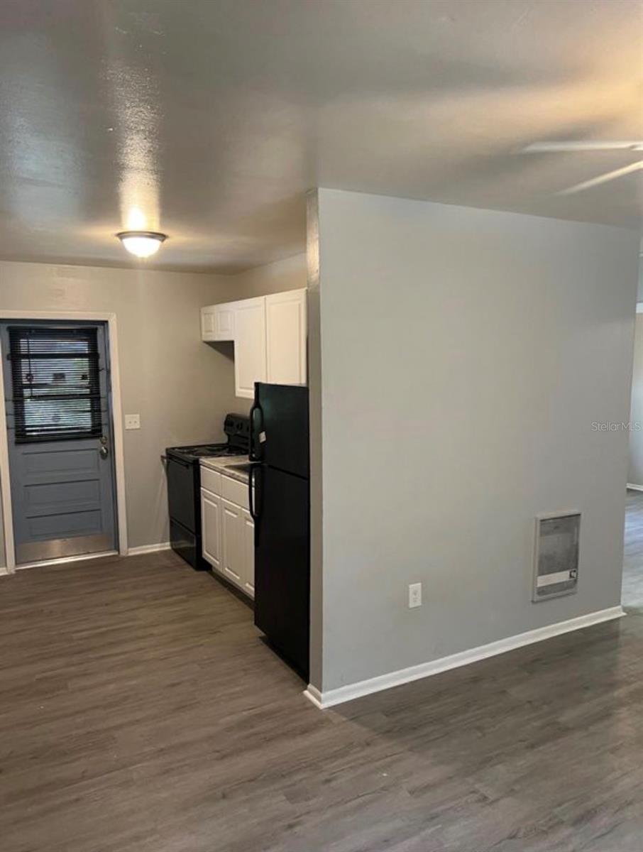 1601 E MARKS DR — photo 8
