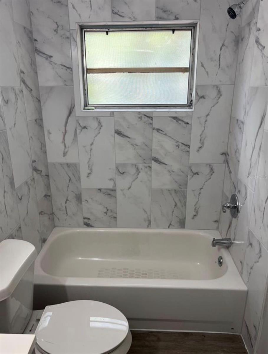 1601 E MARKS DR — photo 17