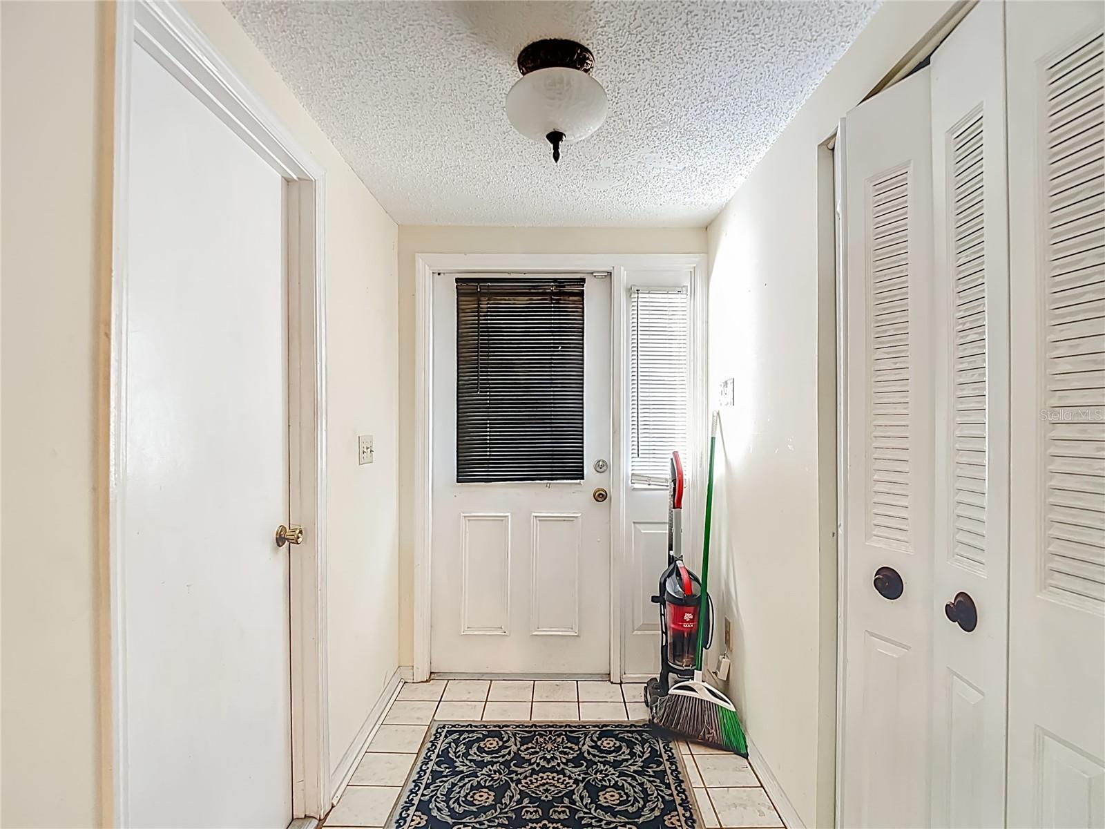 5937 FOREST LN — photo 10