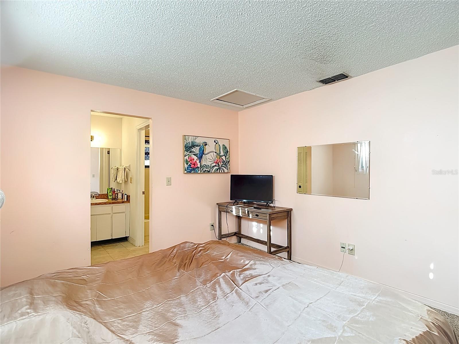 5937 FOREST LN — photo 27
