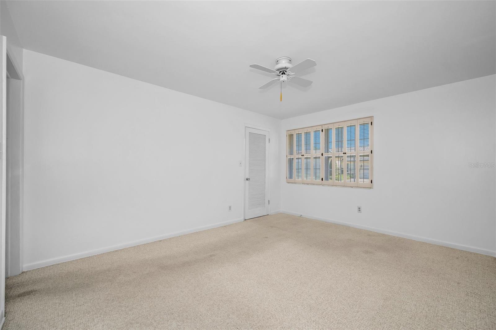 4 HIBISCUS RD — photo 45
