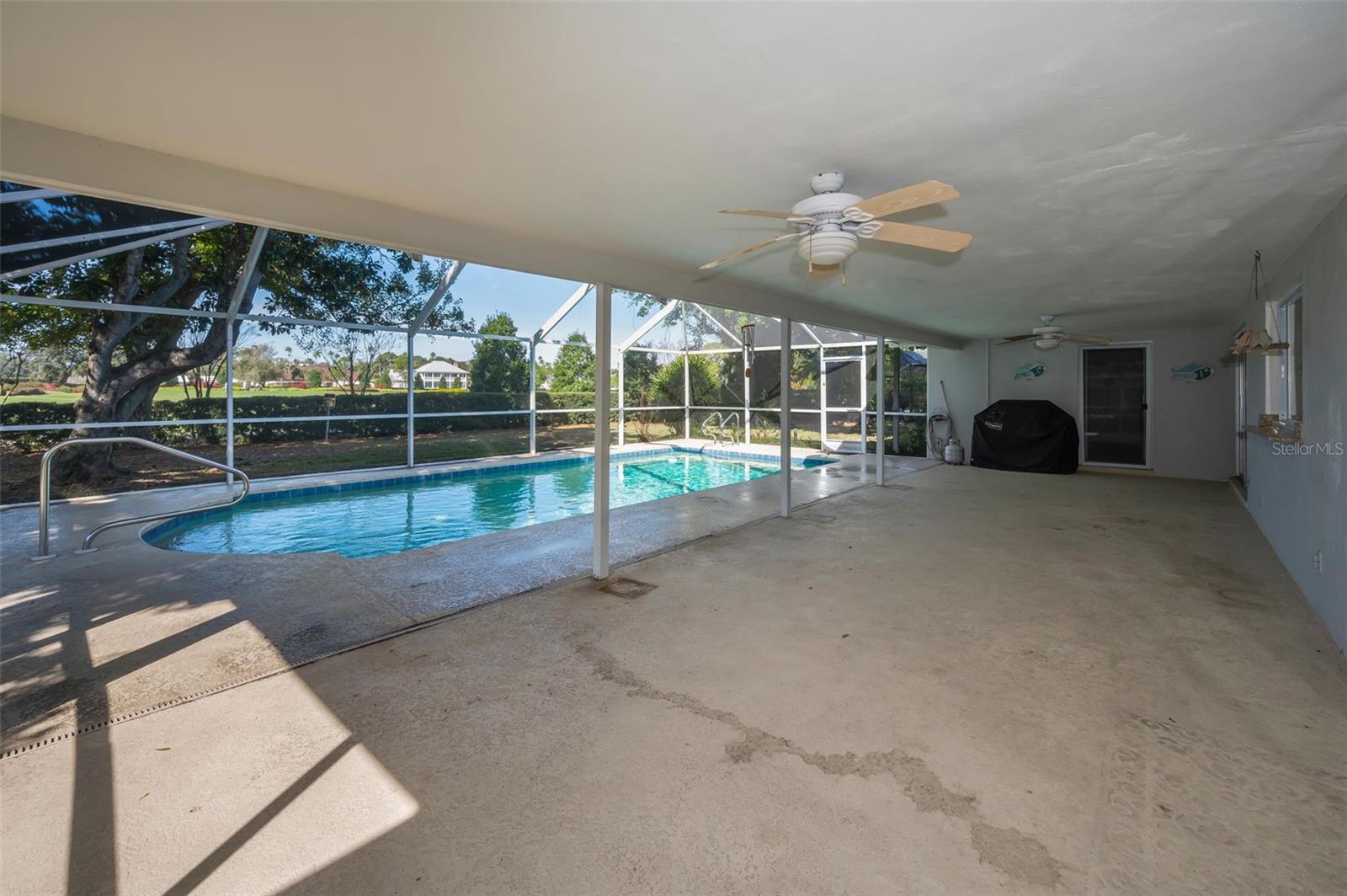 4 HIBISCUS RD — photo 47
