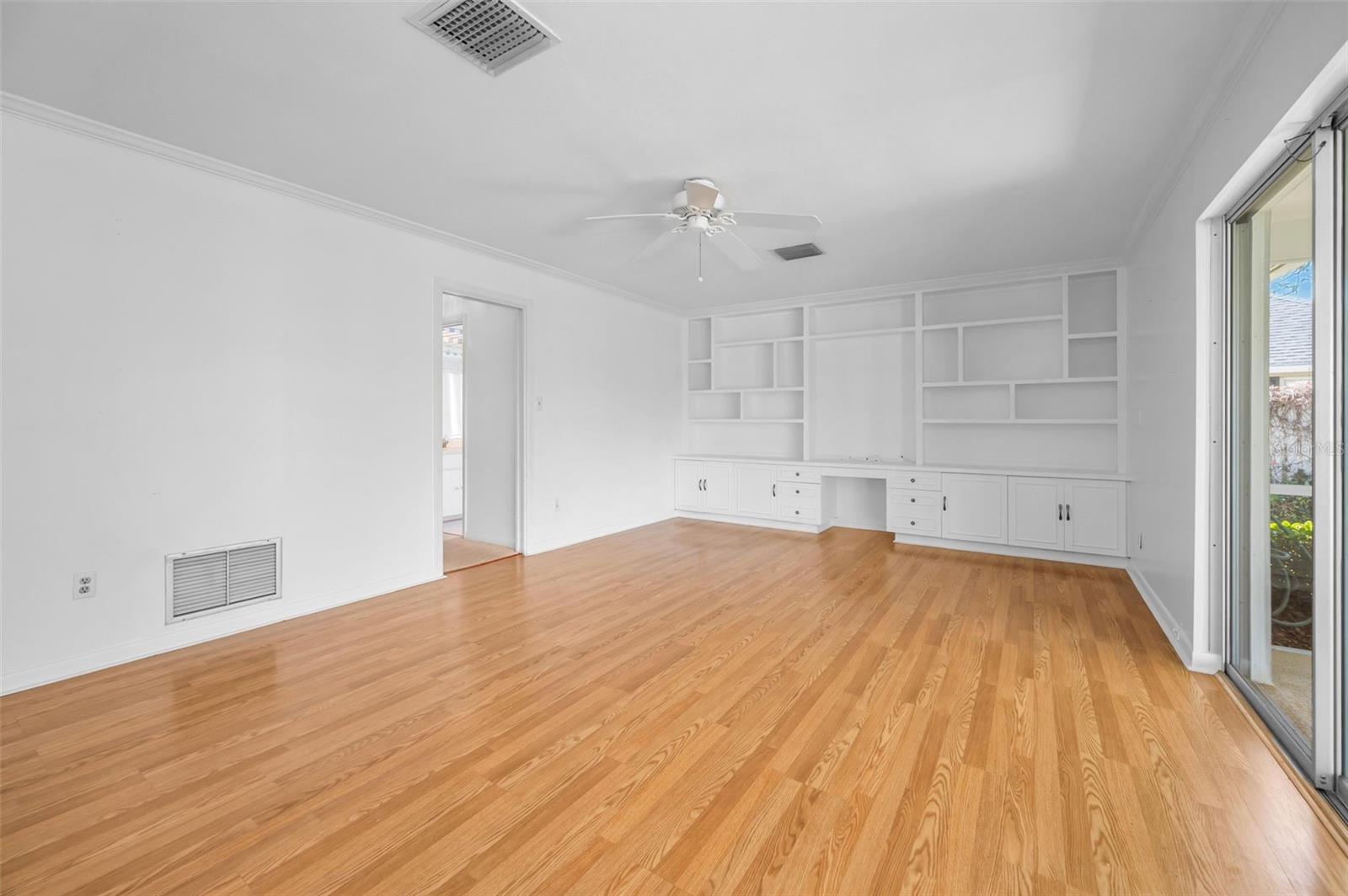 4 HIBISCUS RD — photo 33