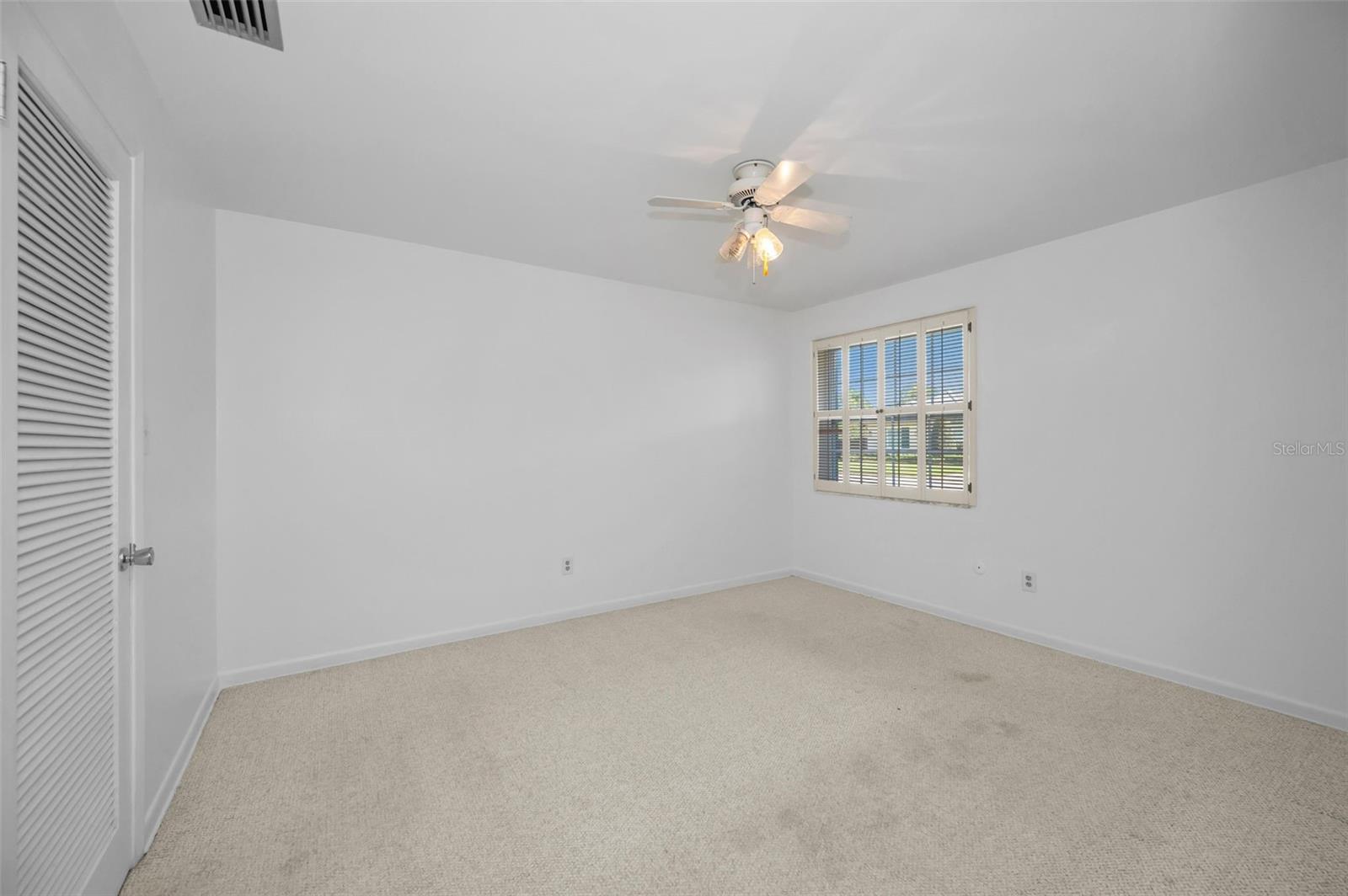 4 HIBISCUS RD — photo 40