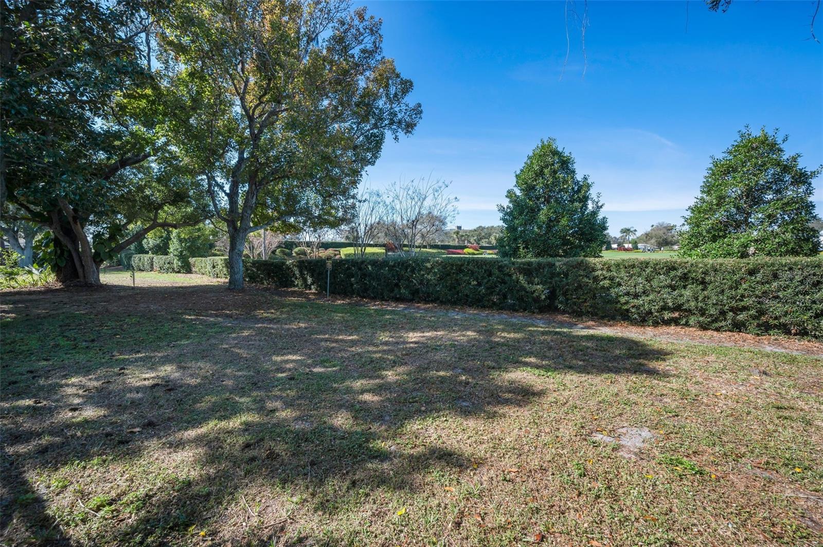 4 HIBISCUS RD — photo 61
