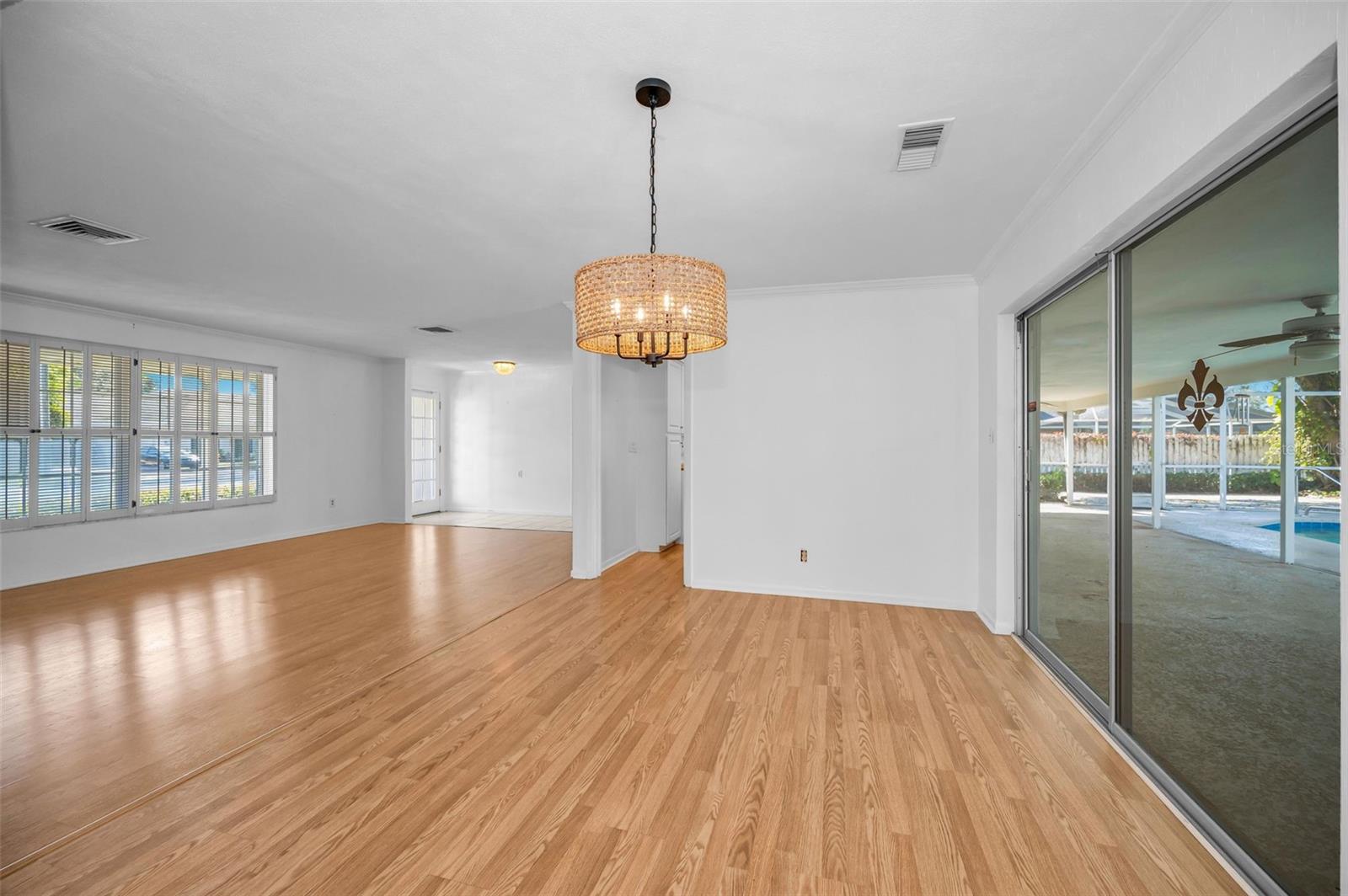 4 HIBISCUS RD — photo 23