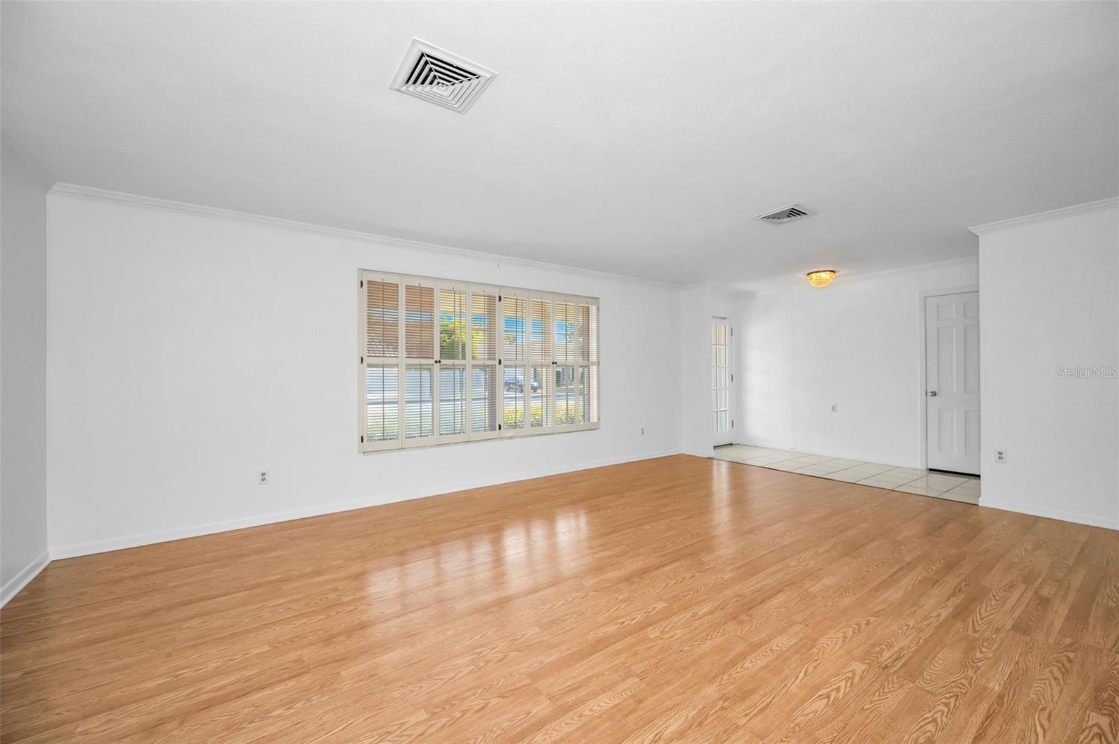 4 HIBISCUS RD — photo 16