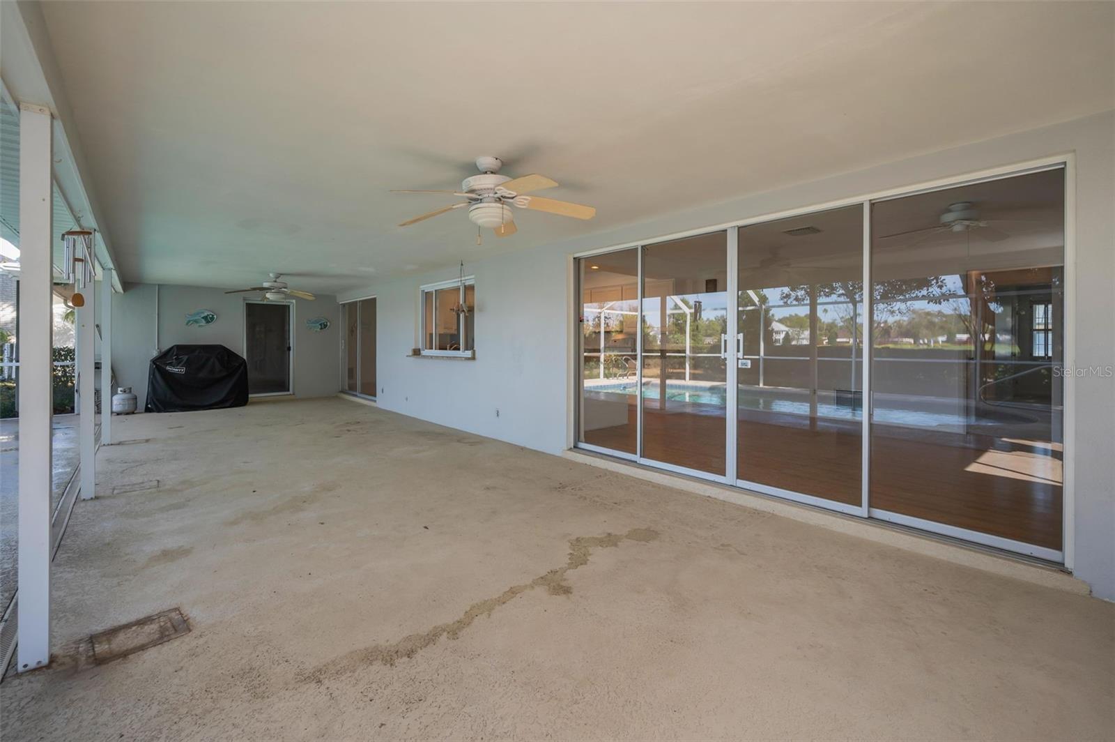 4 HIBISCUS RD — photo 48