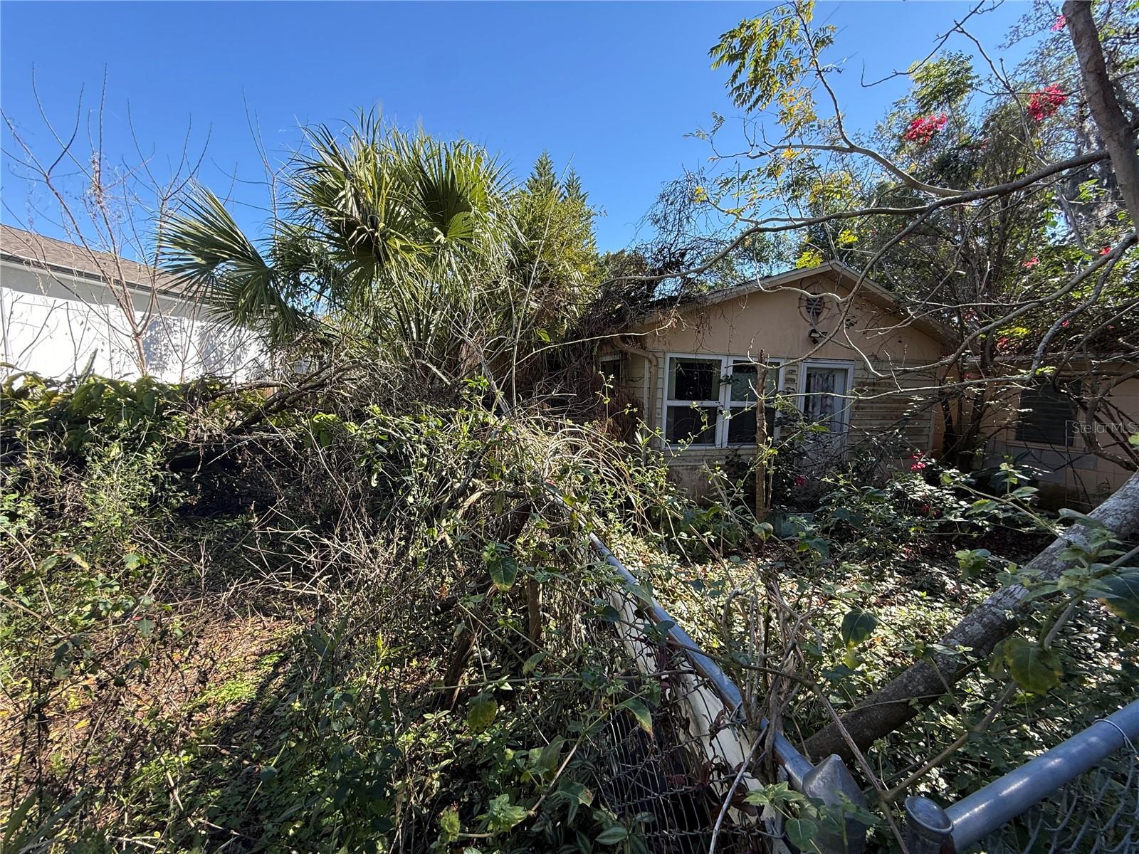 6515 TAYLOR CT — photo 9
