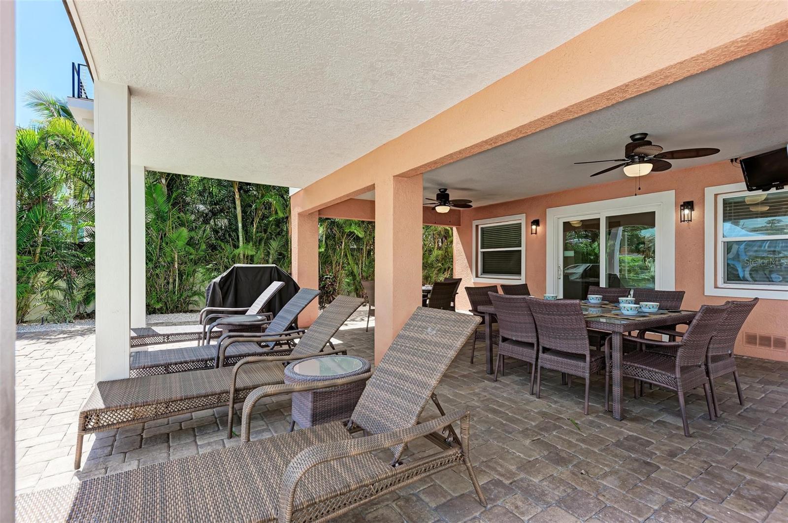 203 N HARBOR DR — photo 56