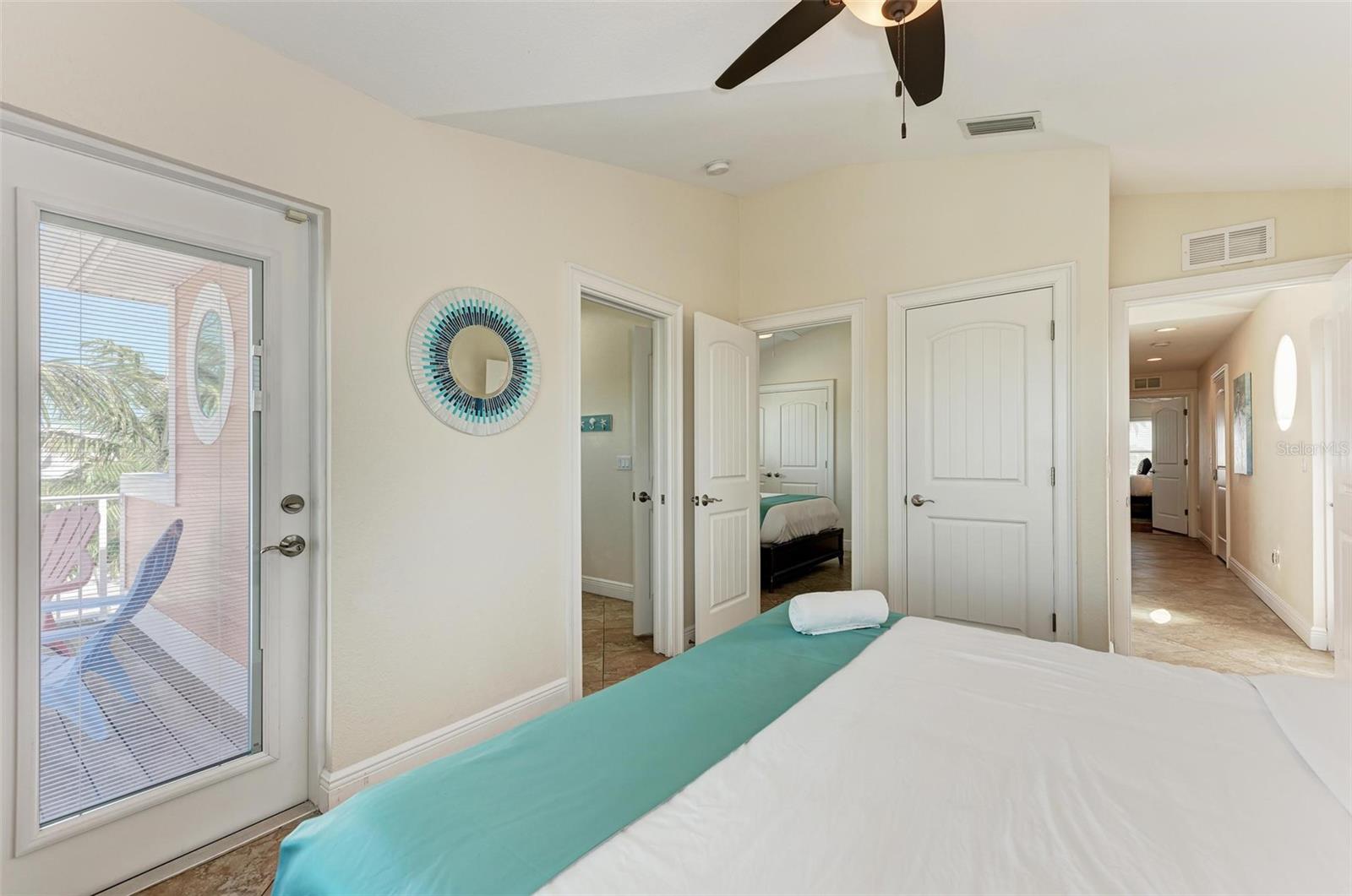 203 N HARBOR DR — photo 38