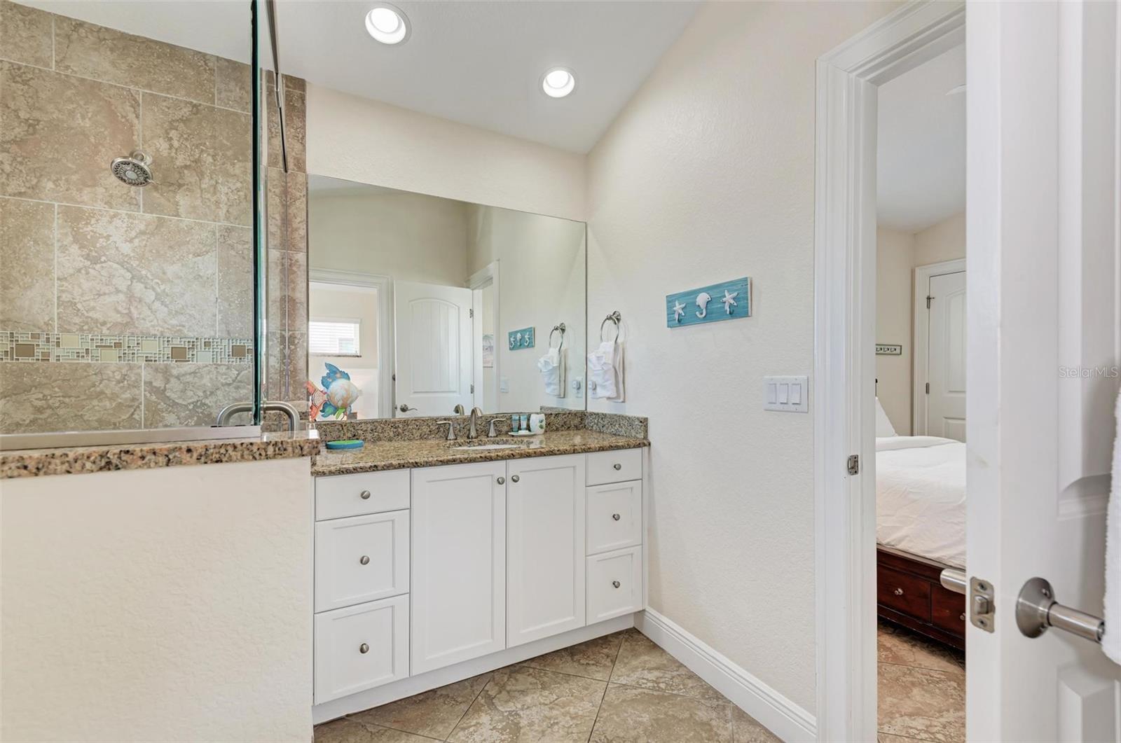 203 N HARBOR DR — photo 40
