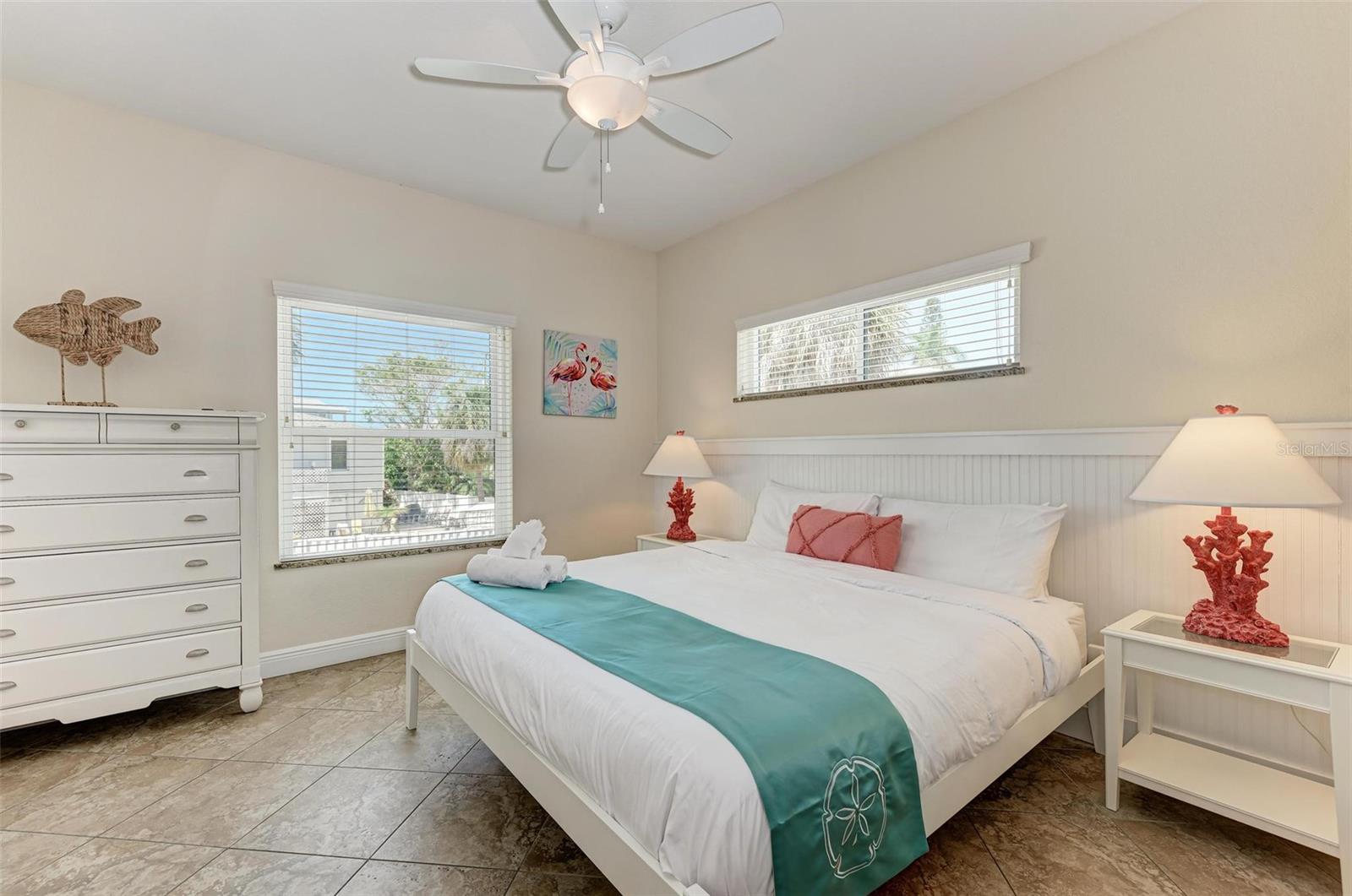 203 N HARBOR DR — photo 34
