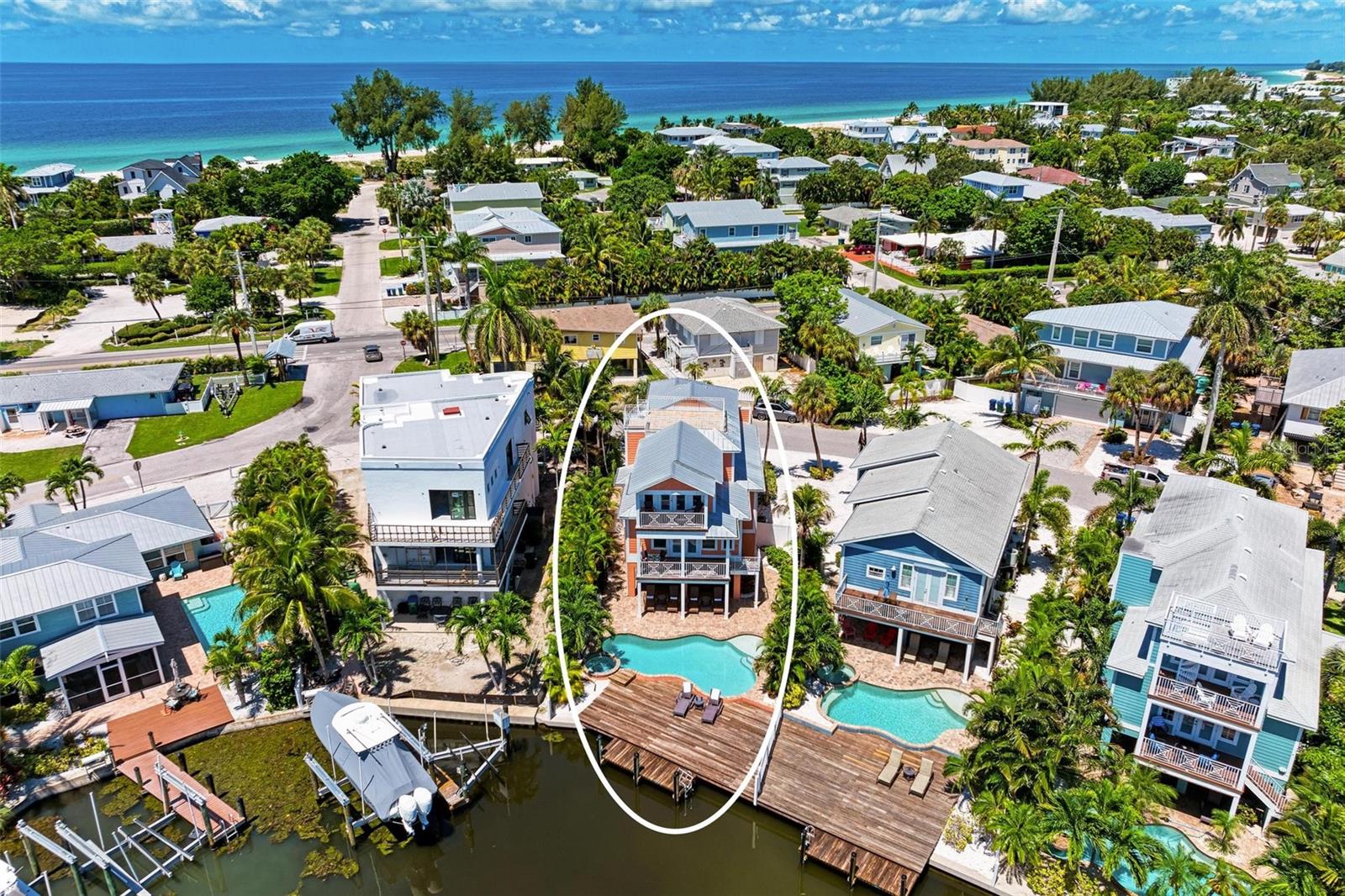 203 N HARBOR DR — photo 3