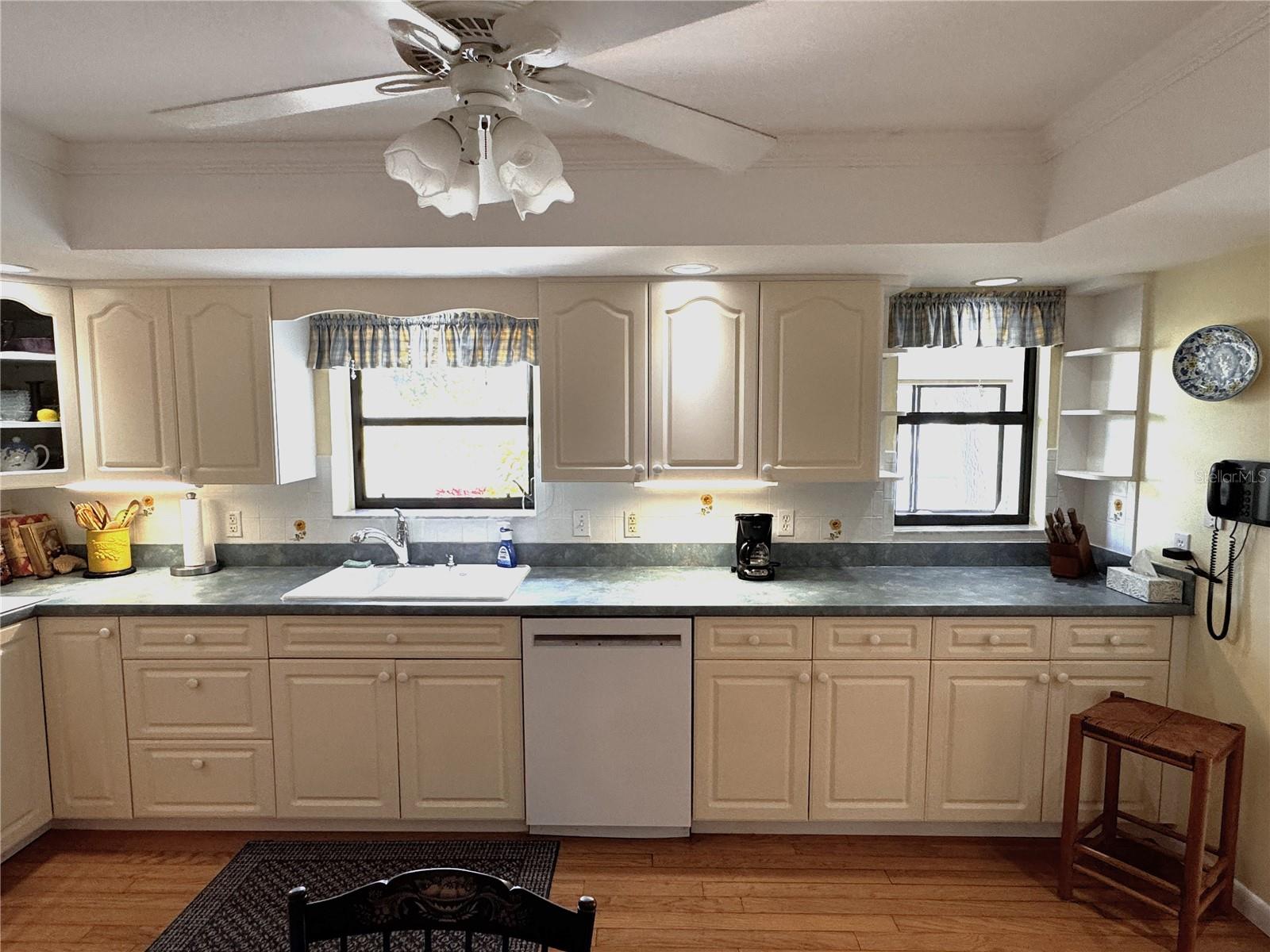 229 LAUREL HOLLOW DR #83 — photo 18
