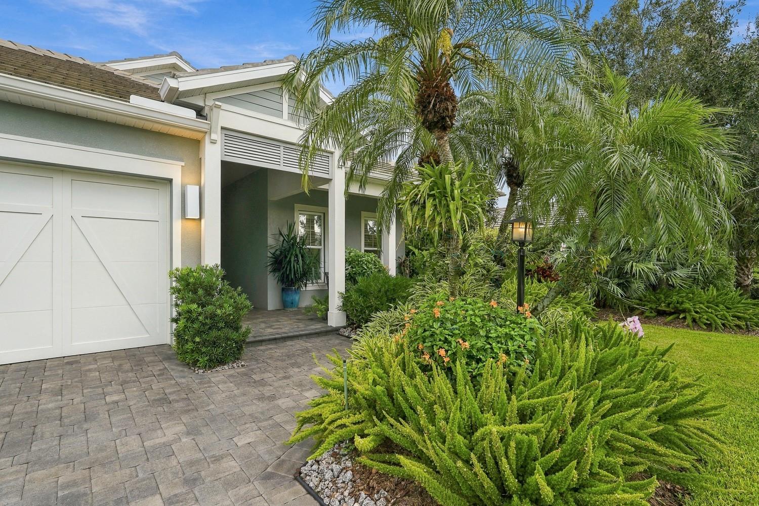 8083 WATERBEND TRL — photo 3