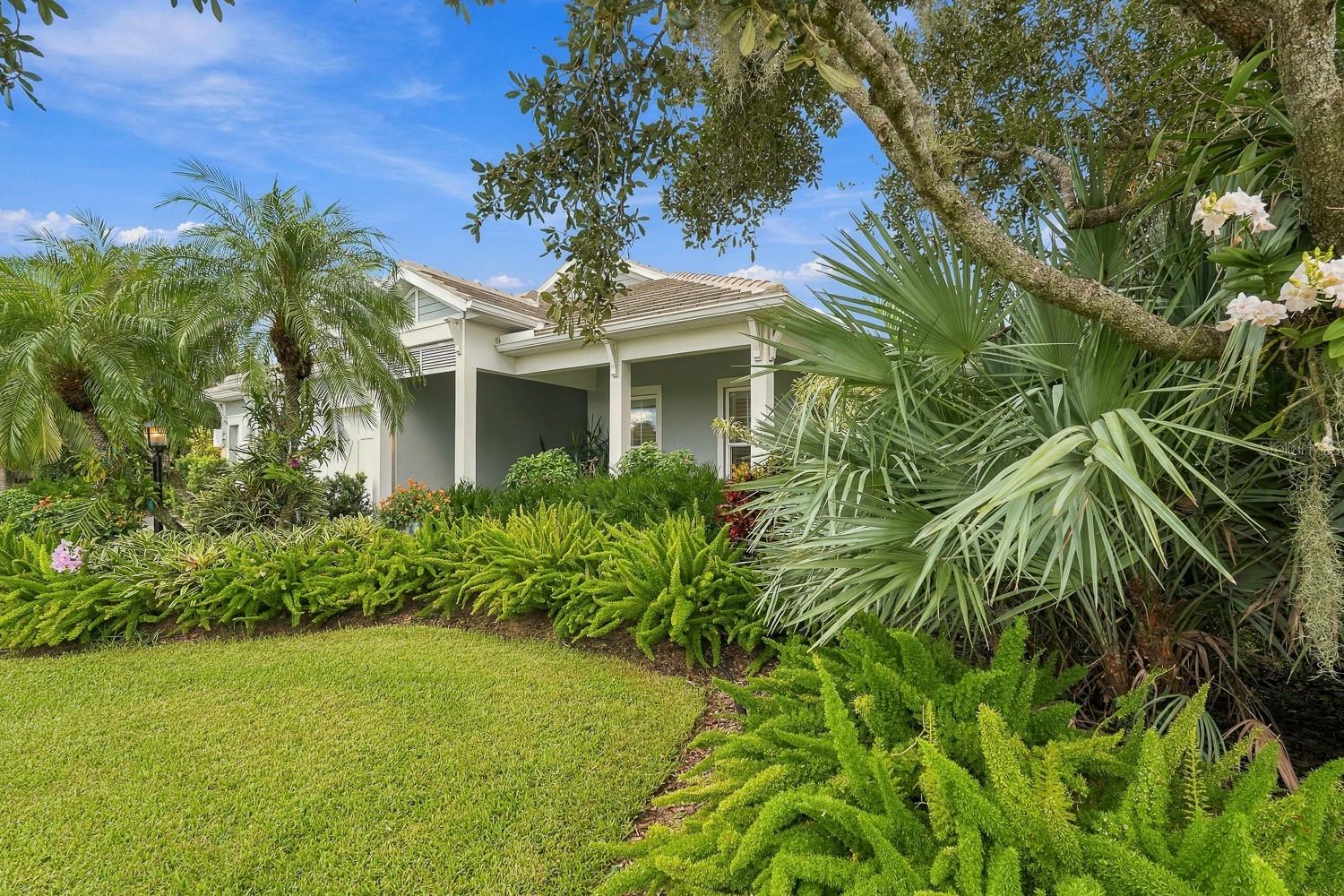 8083 WATERBEND TRL — photo 45