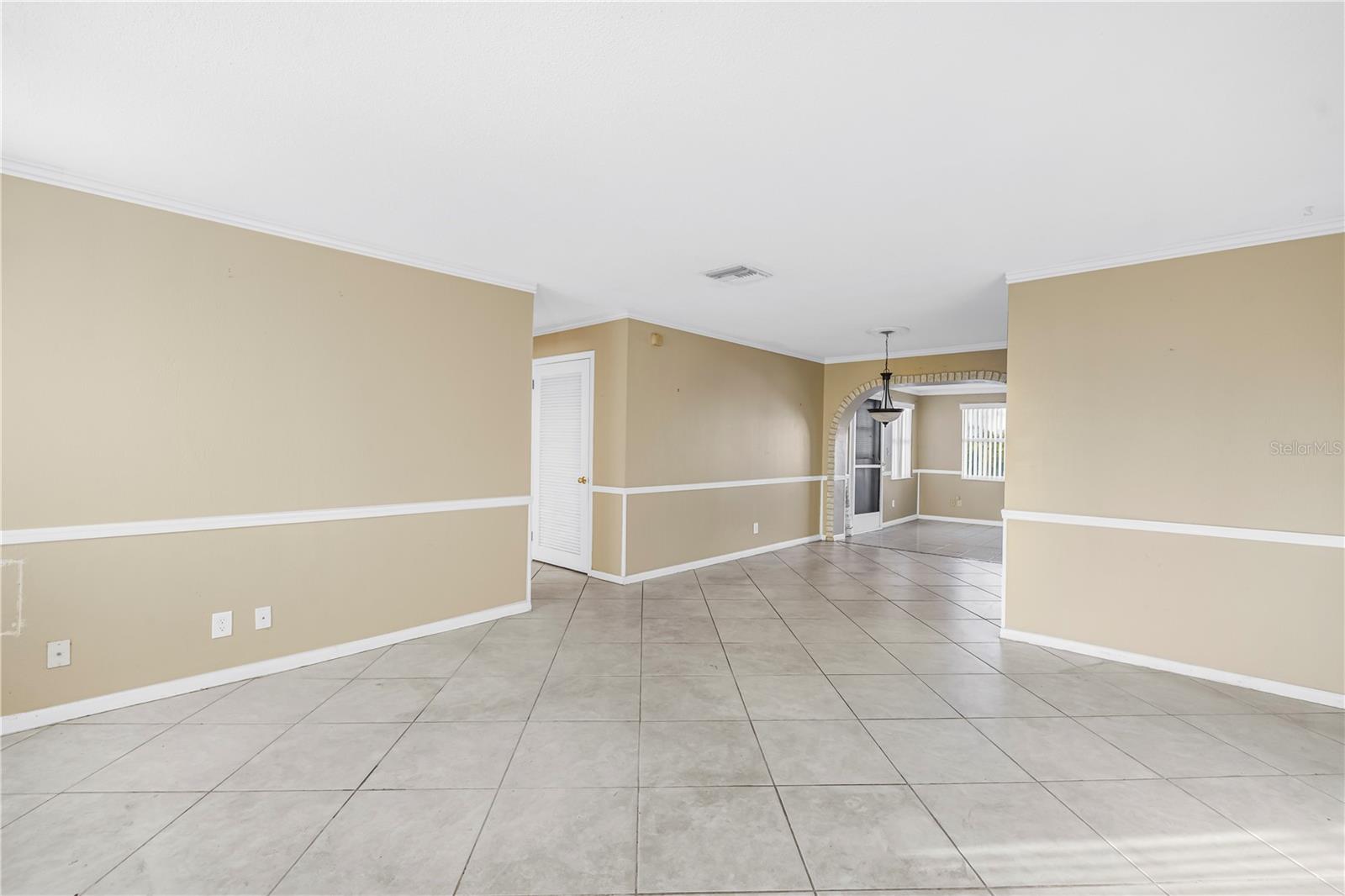 9840 MAINLANDS BLVD W — photo 2