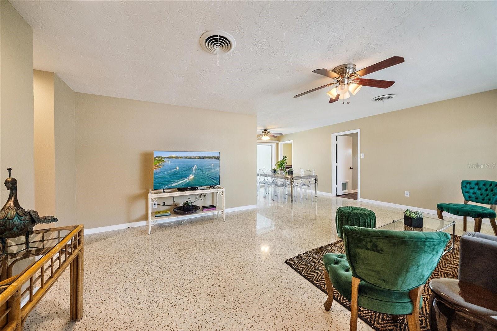 2534 WANETA DR — photo 7