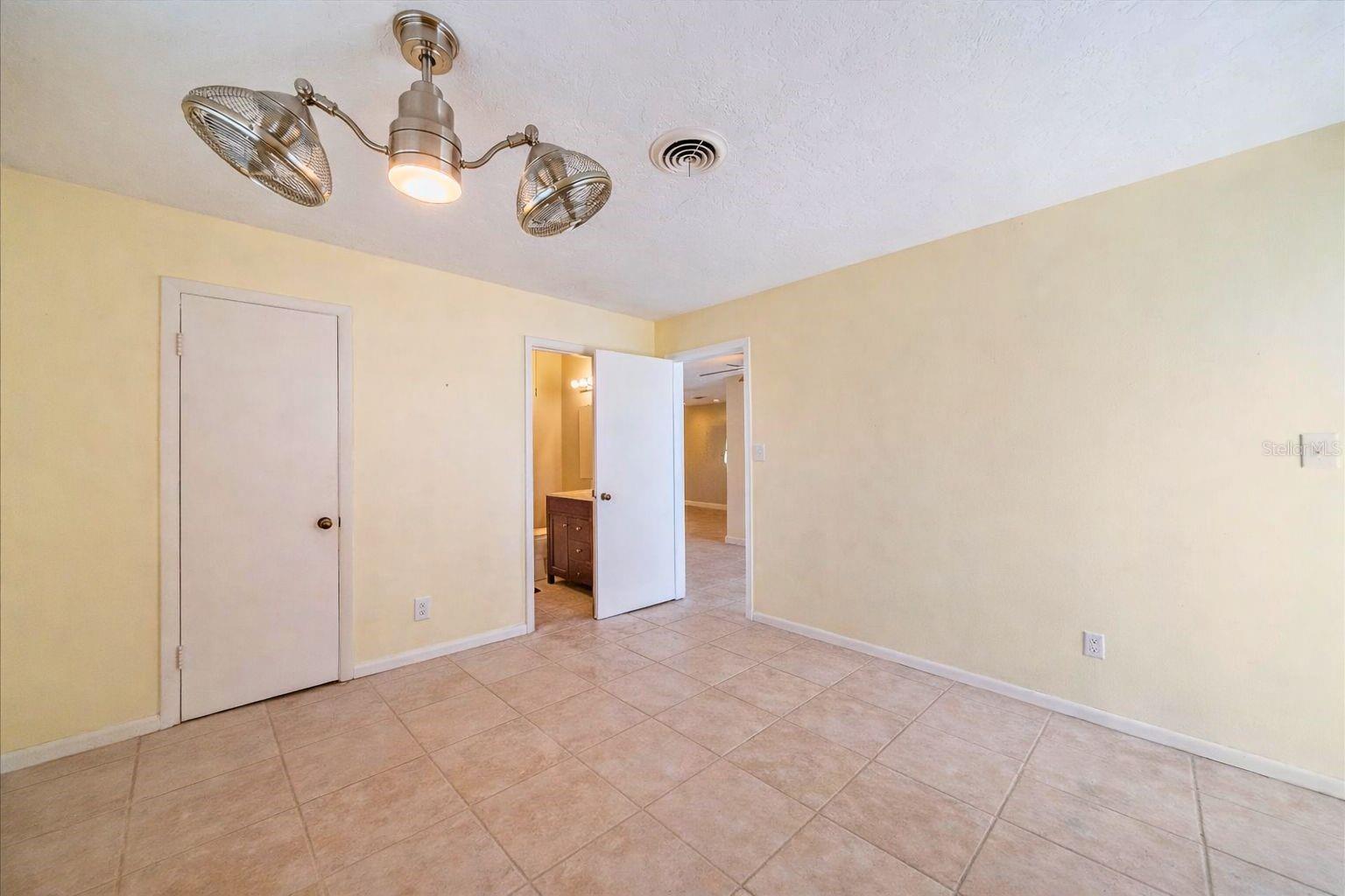 2534 WANETA DR — photo 11