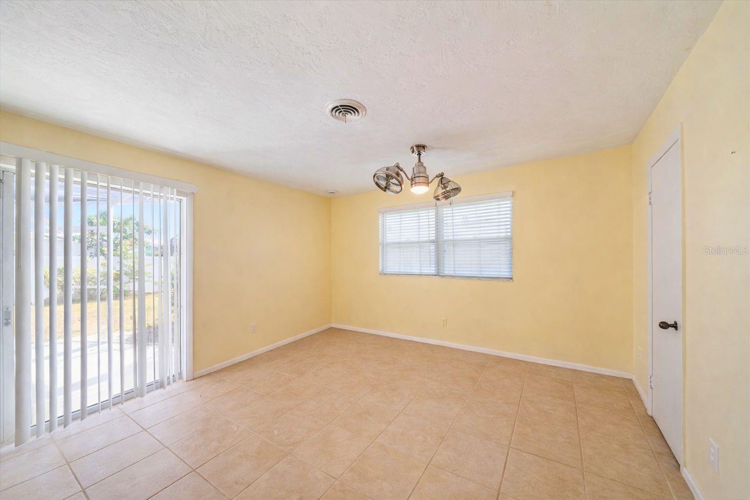 2534 WANETA DR — photo 12