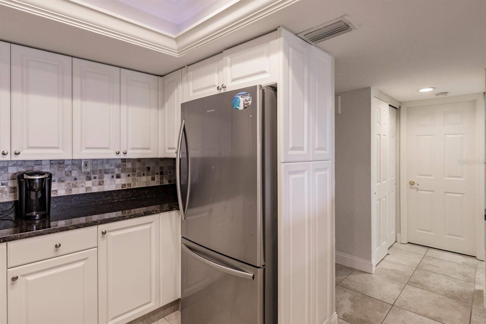1125 W PEPPERTREE DR #605 — photo 12