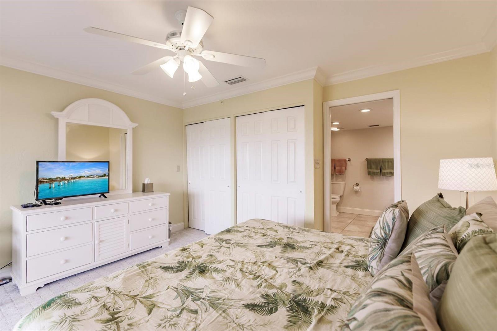 1125 W PEPPERTREE DR #605 — photo 17