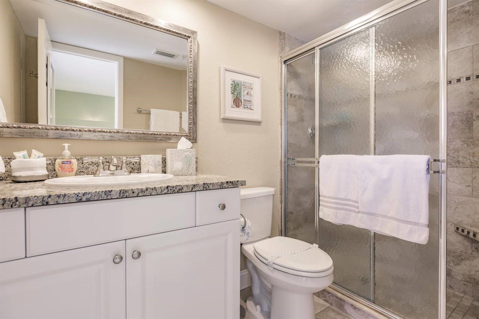 1125 W PEPPERTREE DR #605 — photo 23