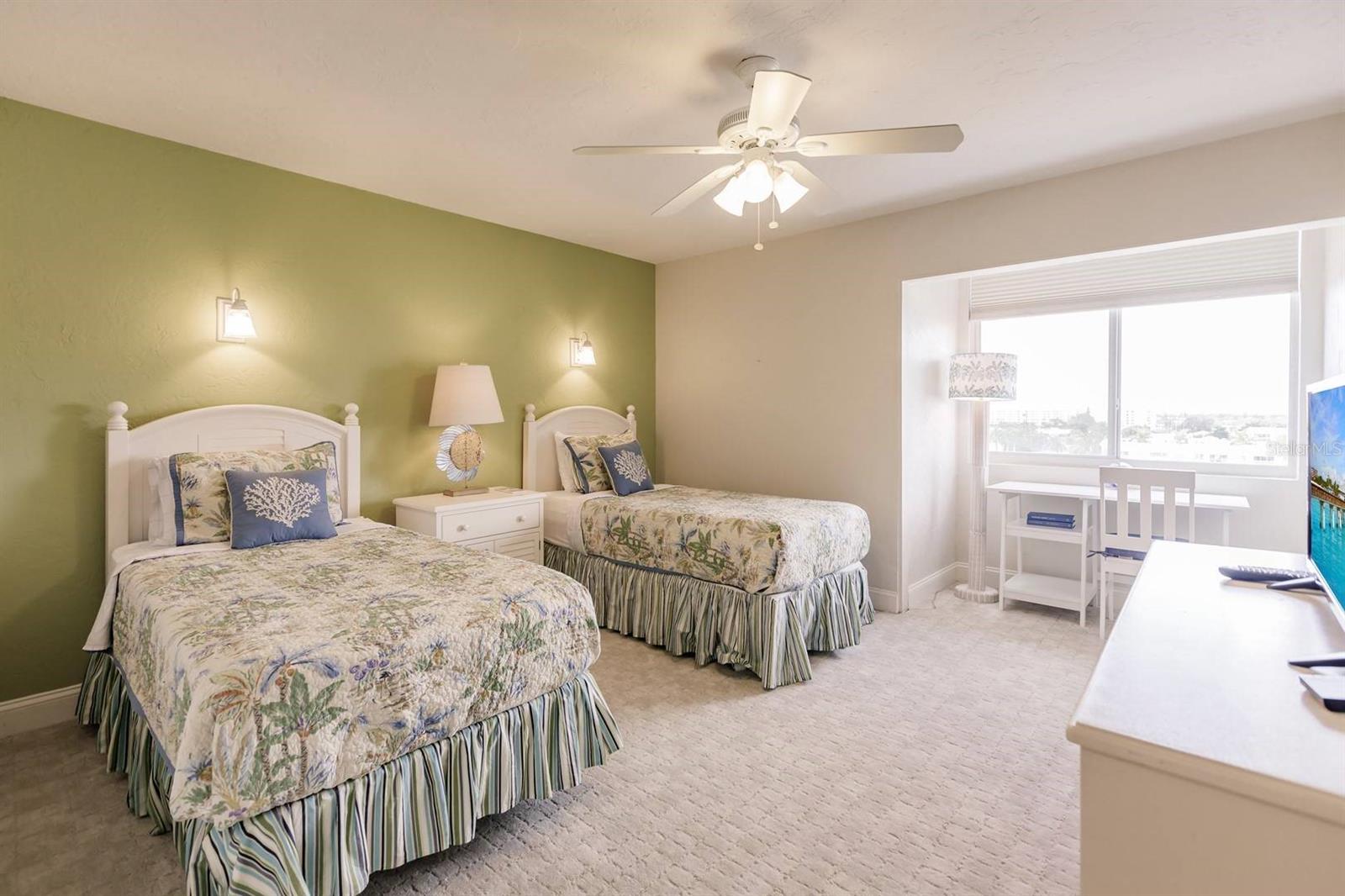 1125 W PEPPERTREE DR #605 — photo 20